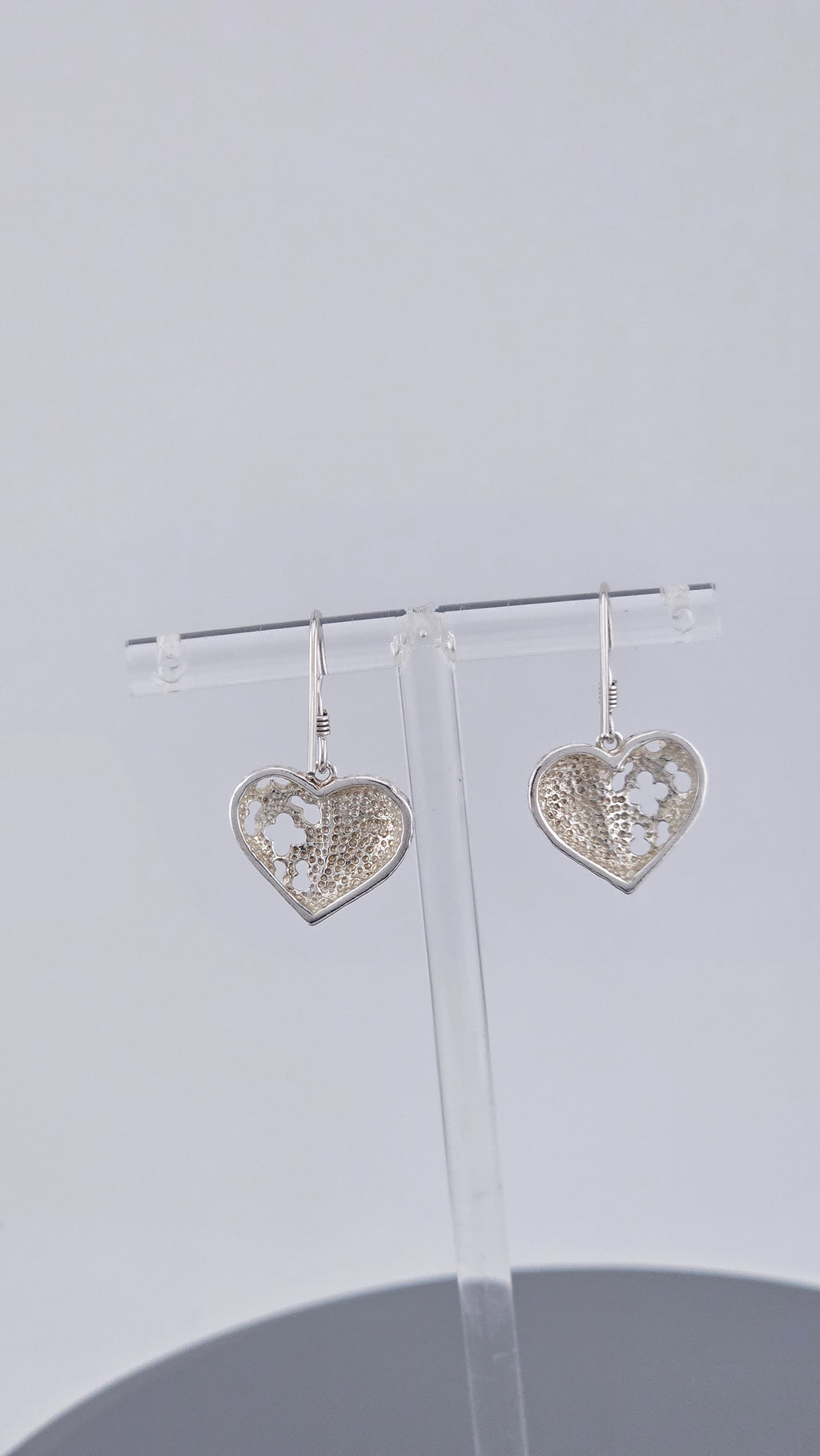 925 Sterling Silver Textured Heart & Cloud Cutout Drop Earrings