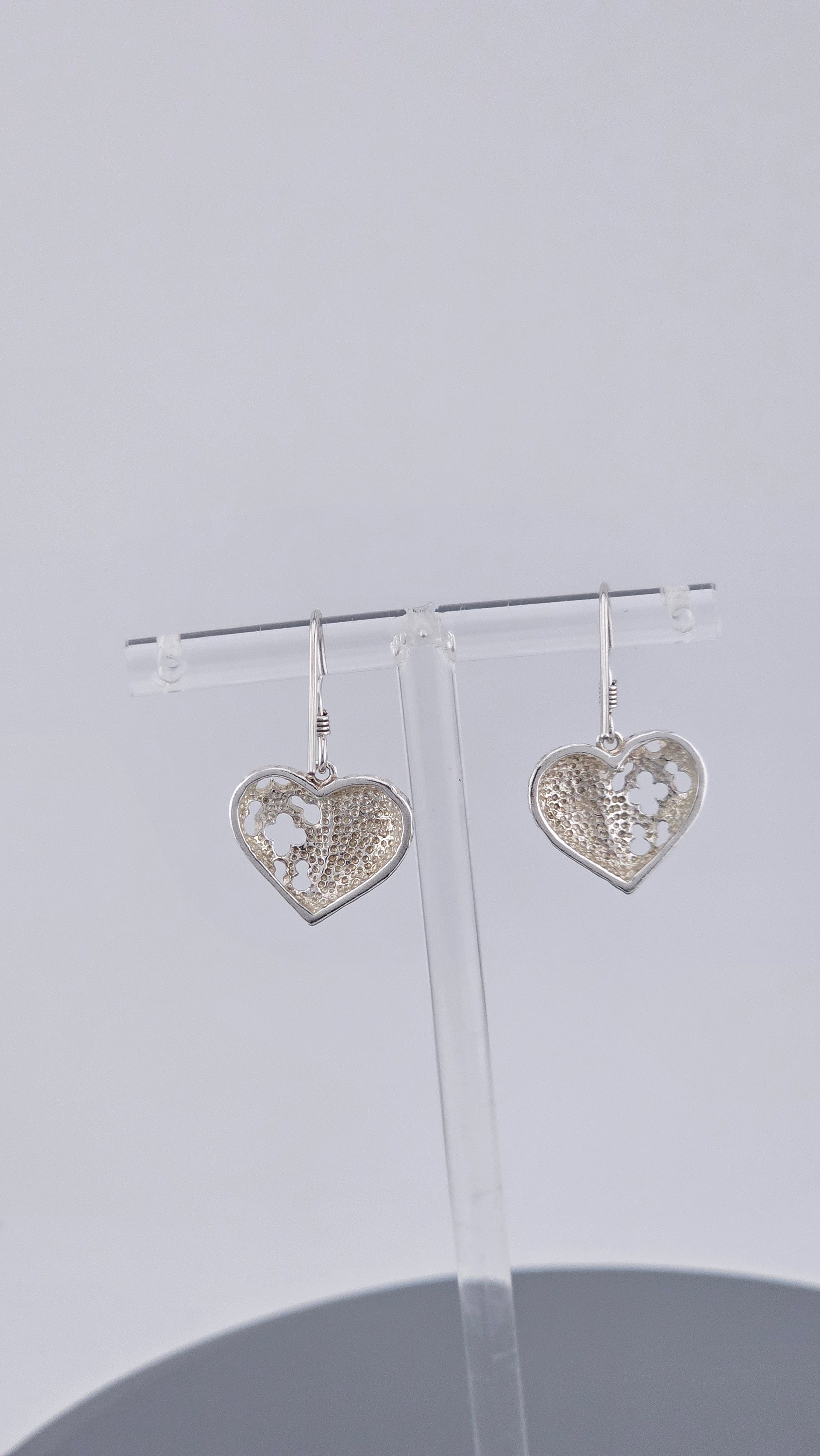 925 Sterling Silver Textured Heart & Cloud Cutout Drop Earrings