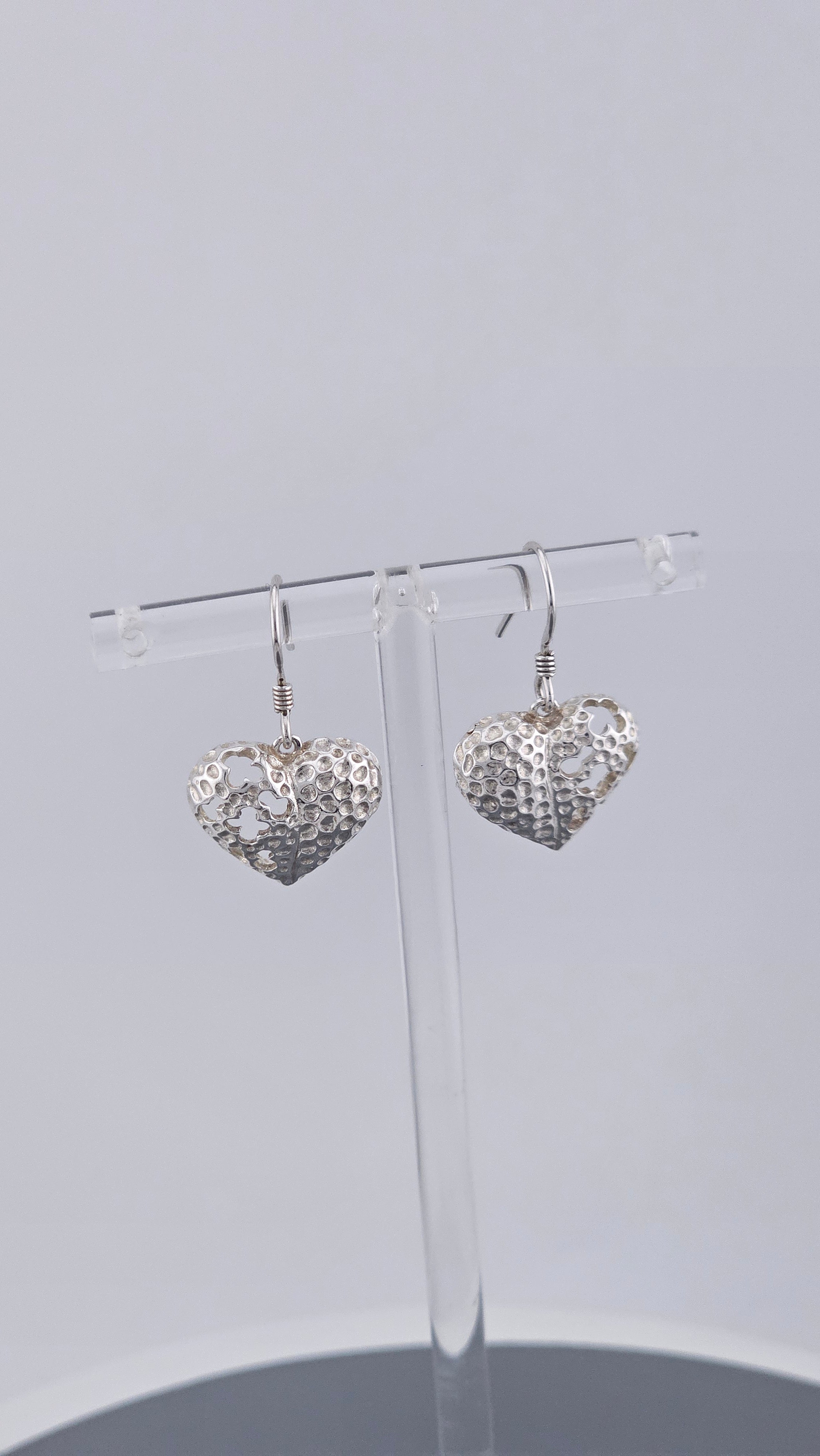 925 Sterling Silver Textured Heart & Cloud Cutout Drop Earrings