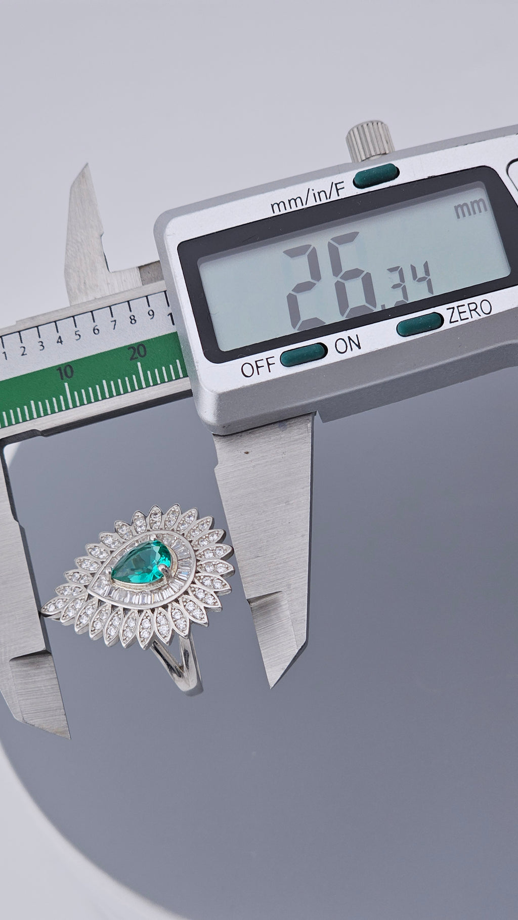 925 Sterling Silver Green Pear CZ Sunburst Statement Ring - Size UK O 1/2