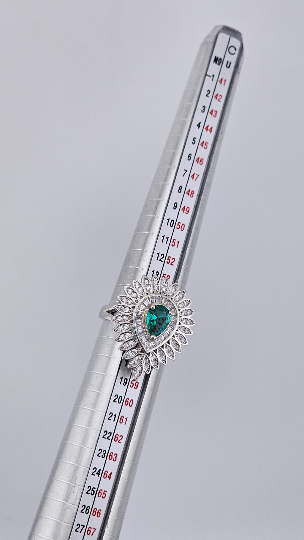 925 Sterling Silver Green Pear CZ Sunburst Statement Ring - Size UK O 1/2