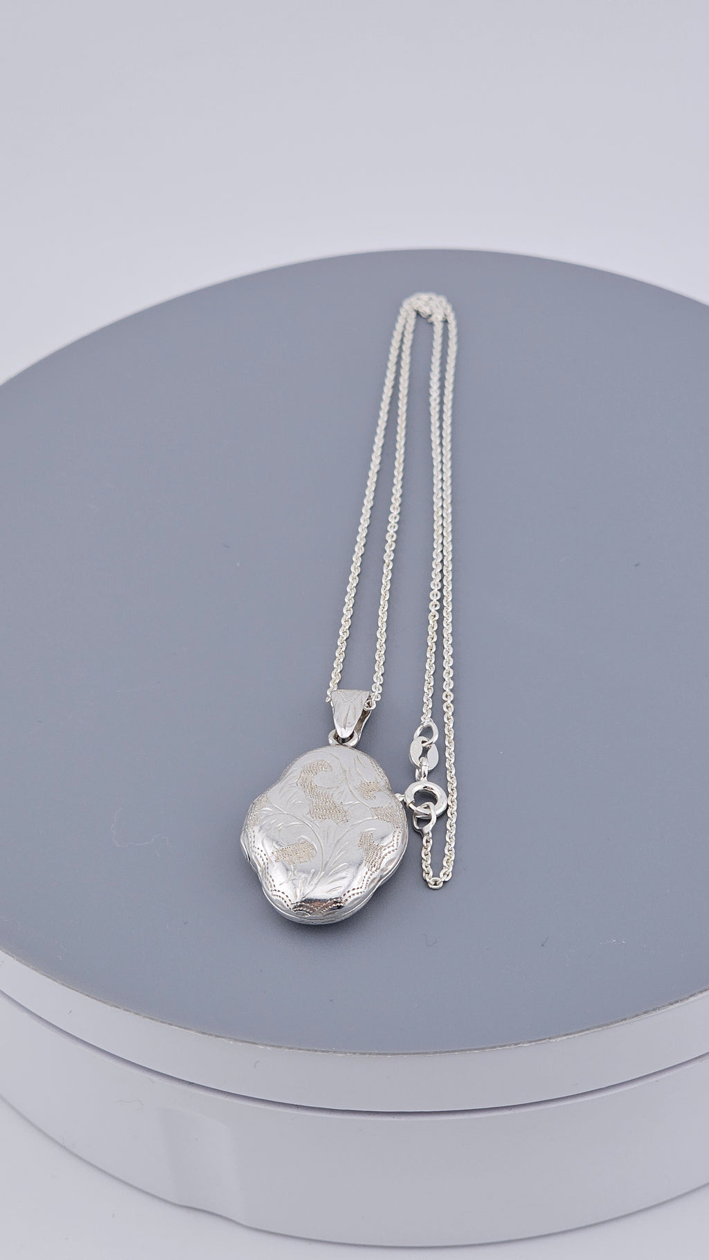 925 Sterling Silver Engraved Floral Locket Pendant Necklace - 16" Chain