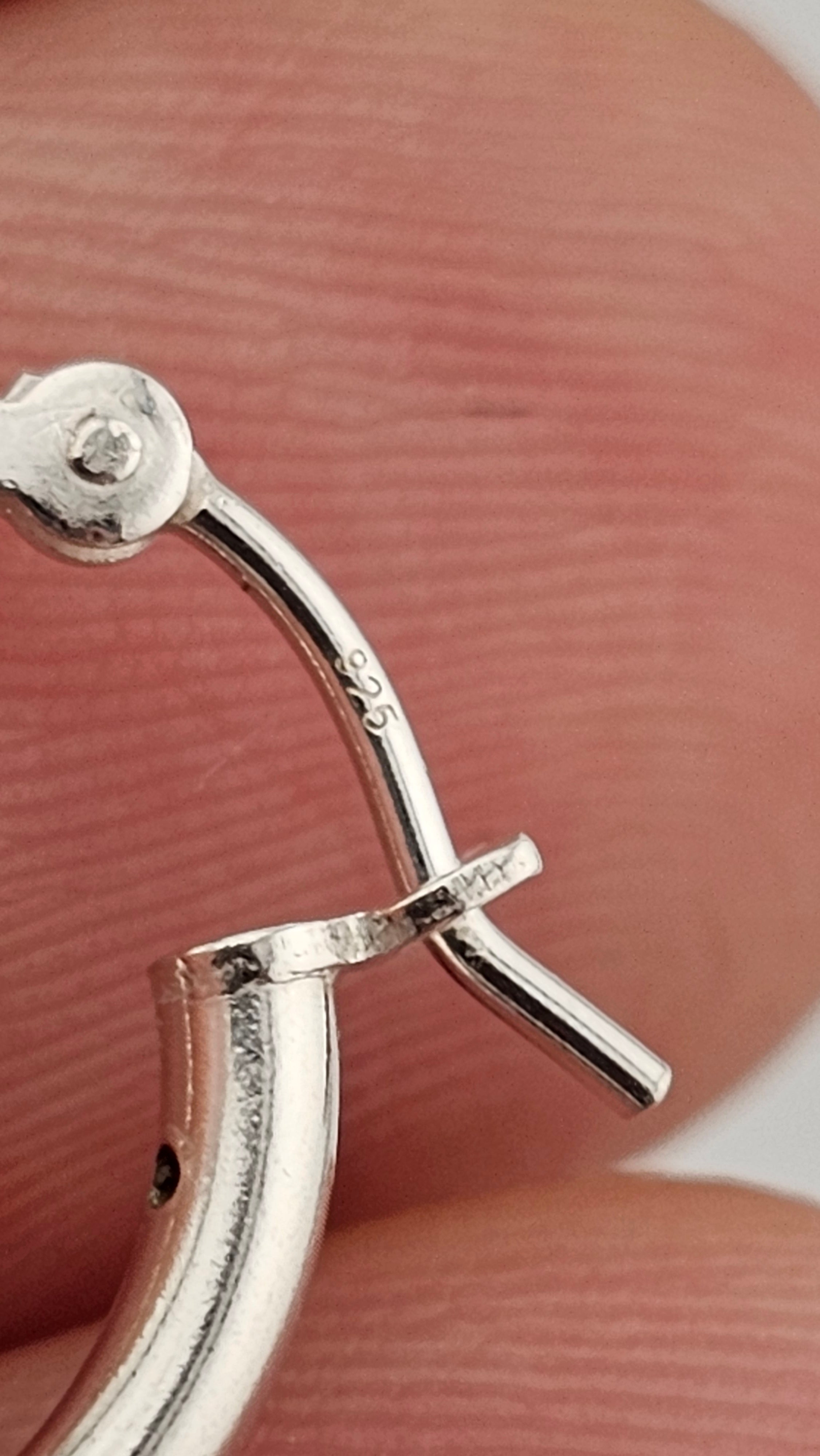 925 Sterling Silver Classic Small Hoop Earrings - 17mm