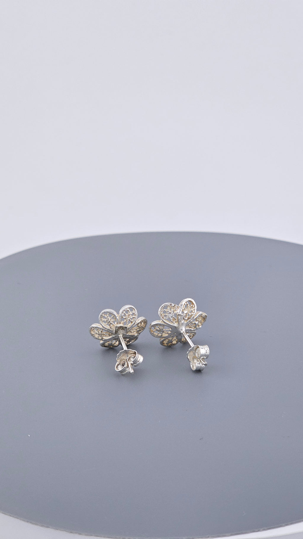 Vintage Sterling Silver Filigree Flower Stud Earrings (14mm, 2.15g)
