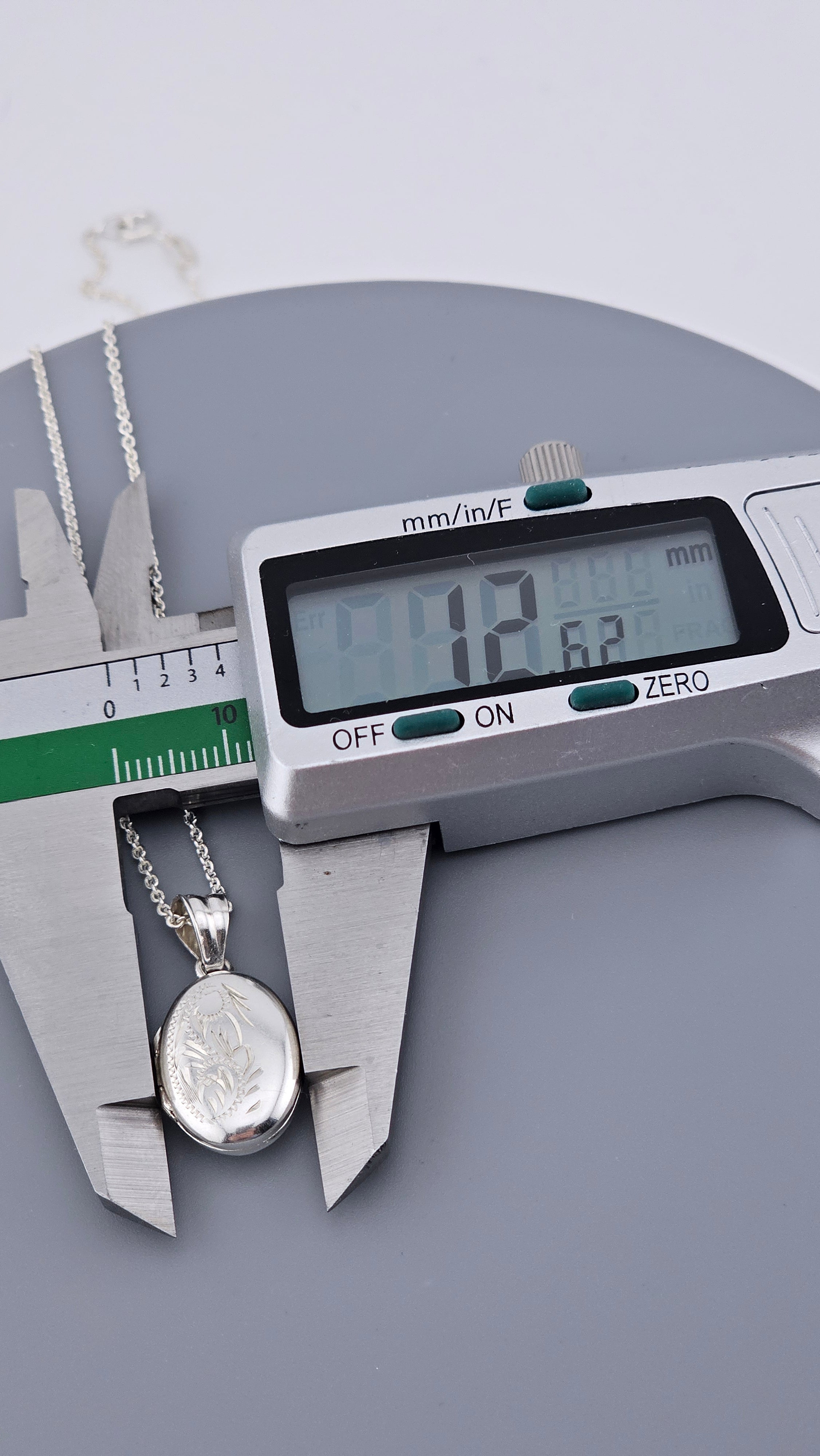 Engraved Sterling Silver Oval Locket Pendant Necklace - 3.6g