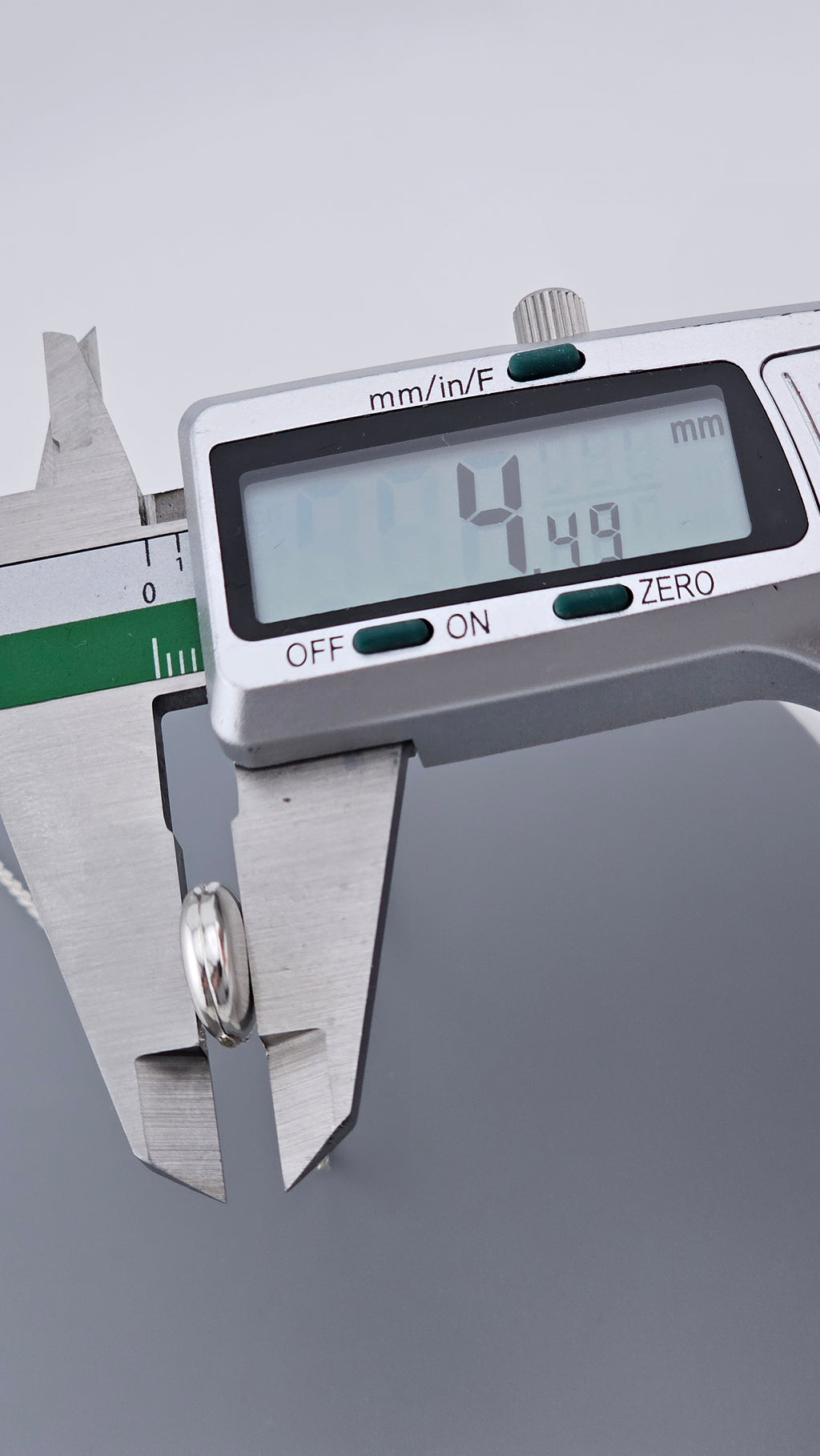 Engraved Sterling Silver Oval Locket Pendant Necklace - 3.6g