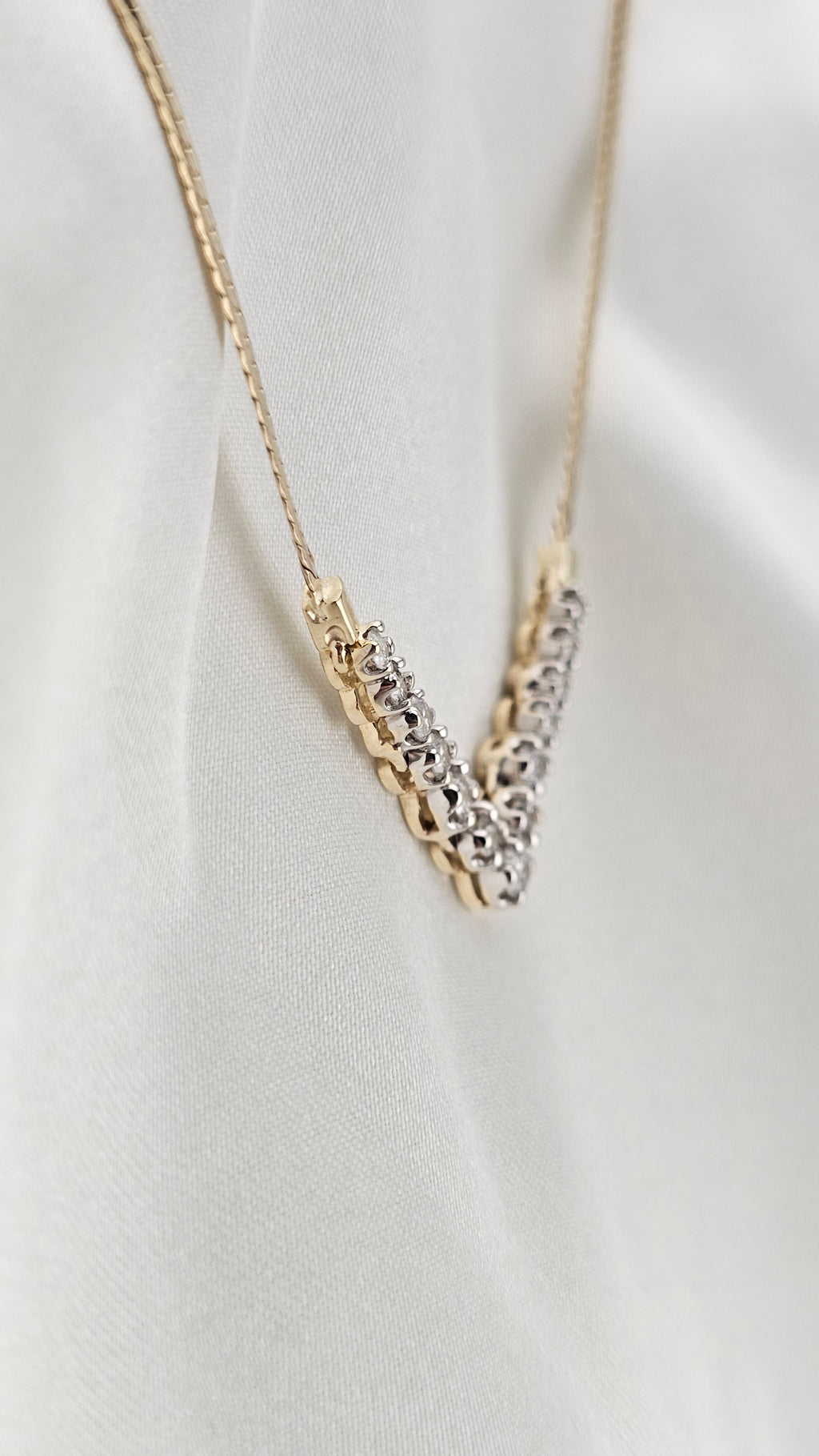 9ct Yellow Gold & 1.00ct Natural Diamond Chevron Necklace – 17.5"