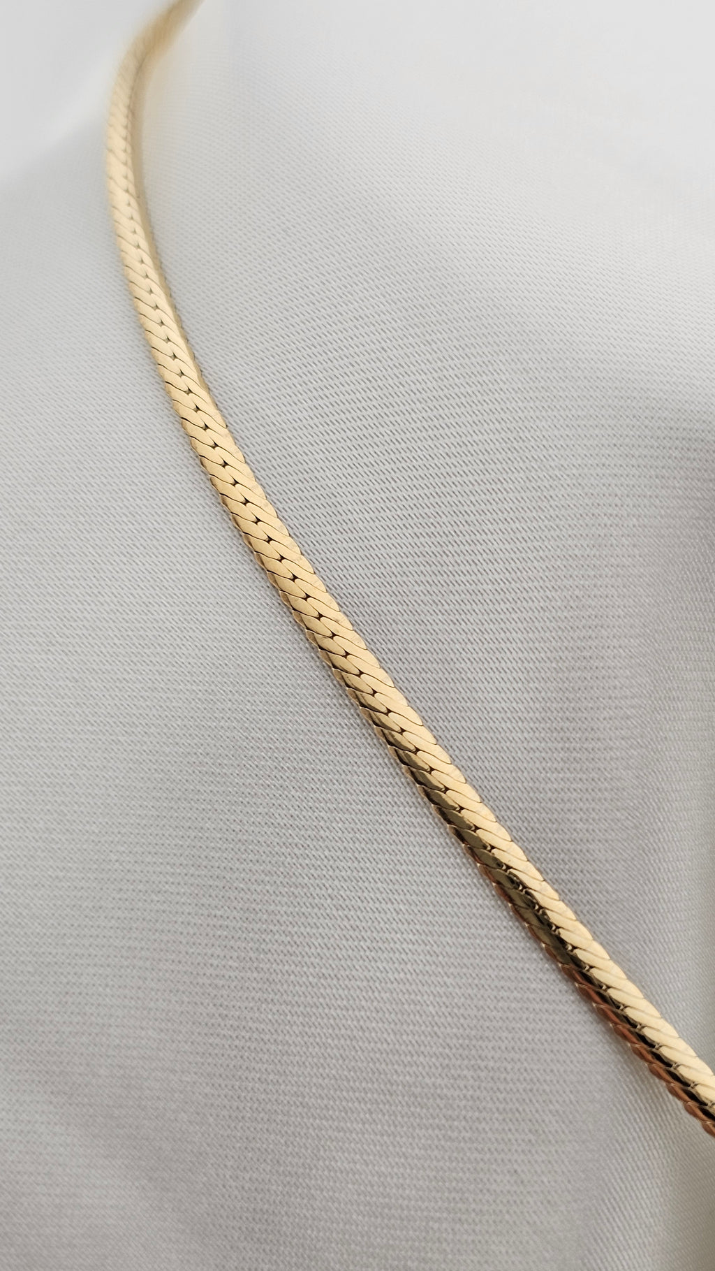 9ct Yellow Gold & 1.00ct Natural Diamond Chevron Necklace – 17.5"