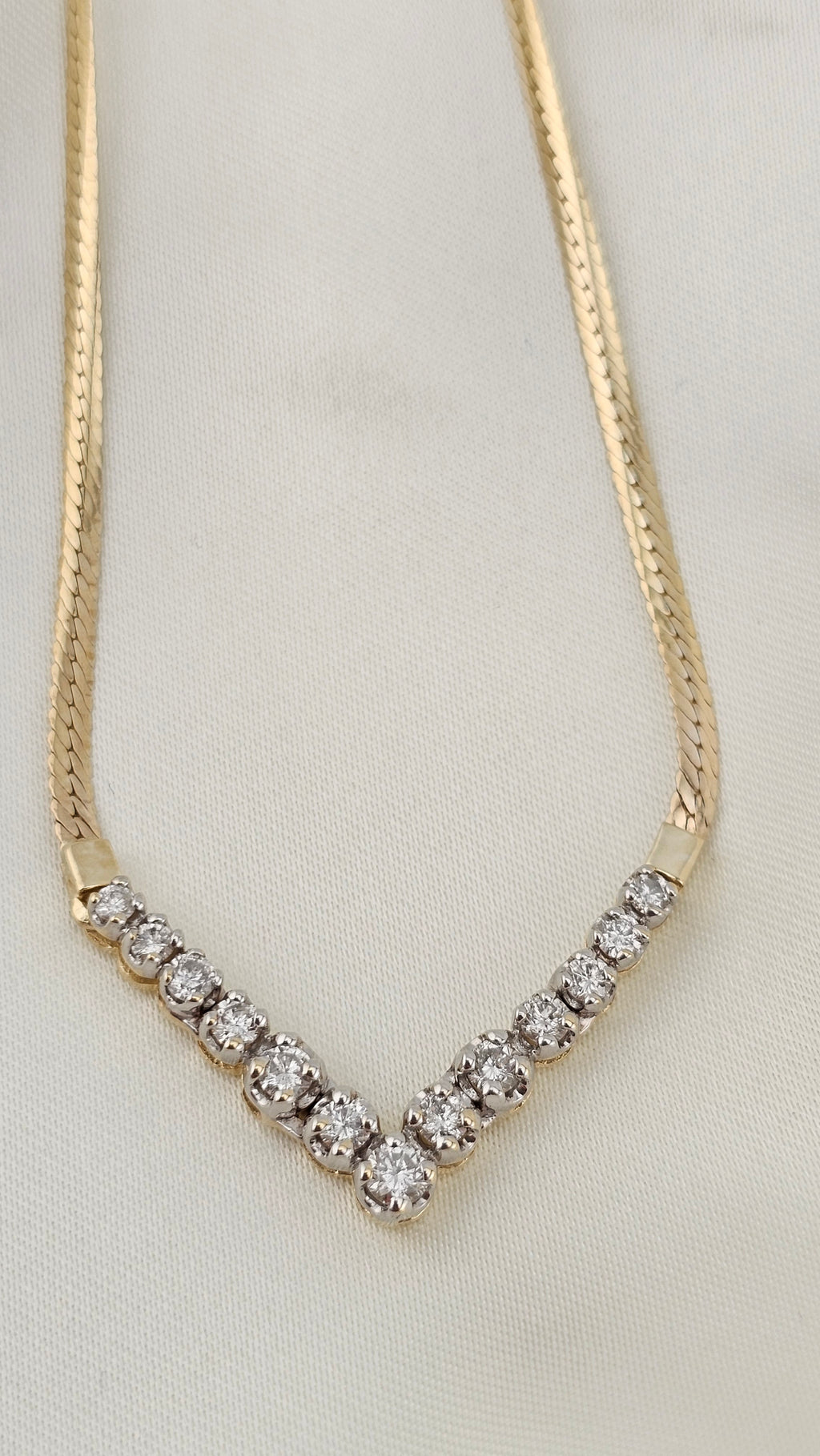 9ct Yellow Gold & 1.00ct Natural Diamond Chevron Necklace – 17.5"
