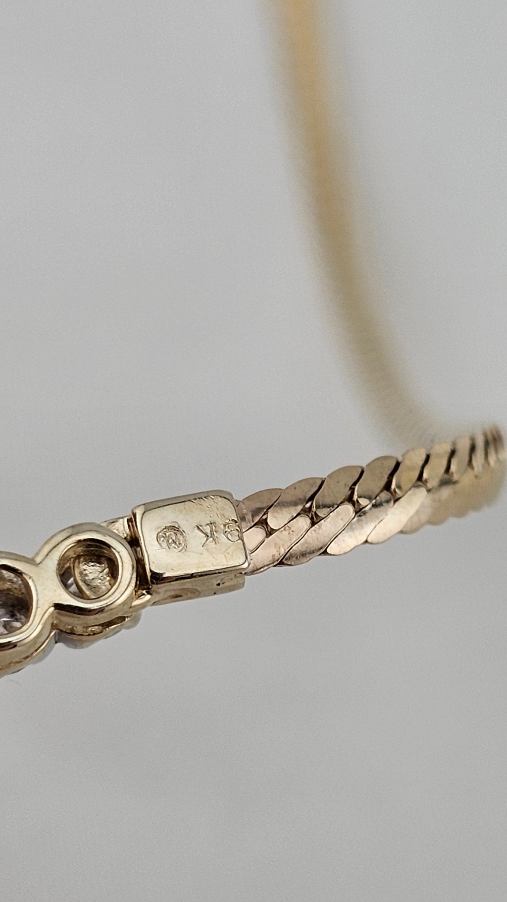 9ct Yellow Gold & 1.00ct Natural Diamond Chevron Necklace – 17.5"