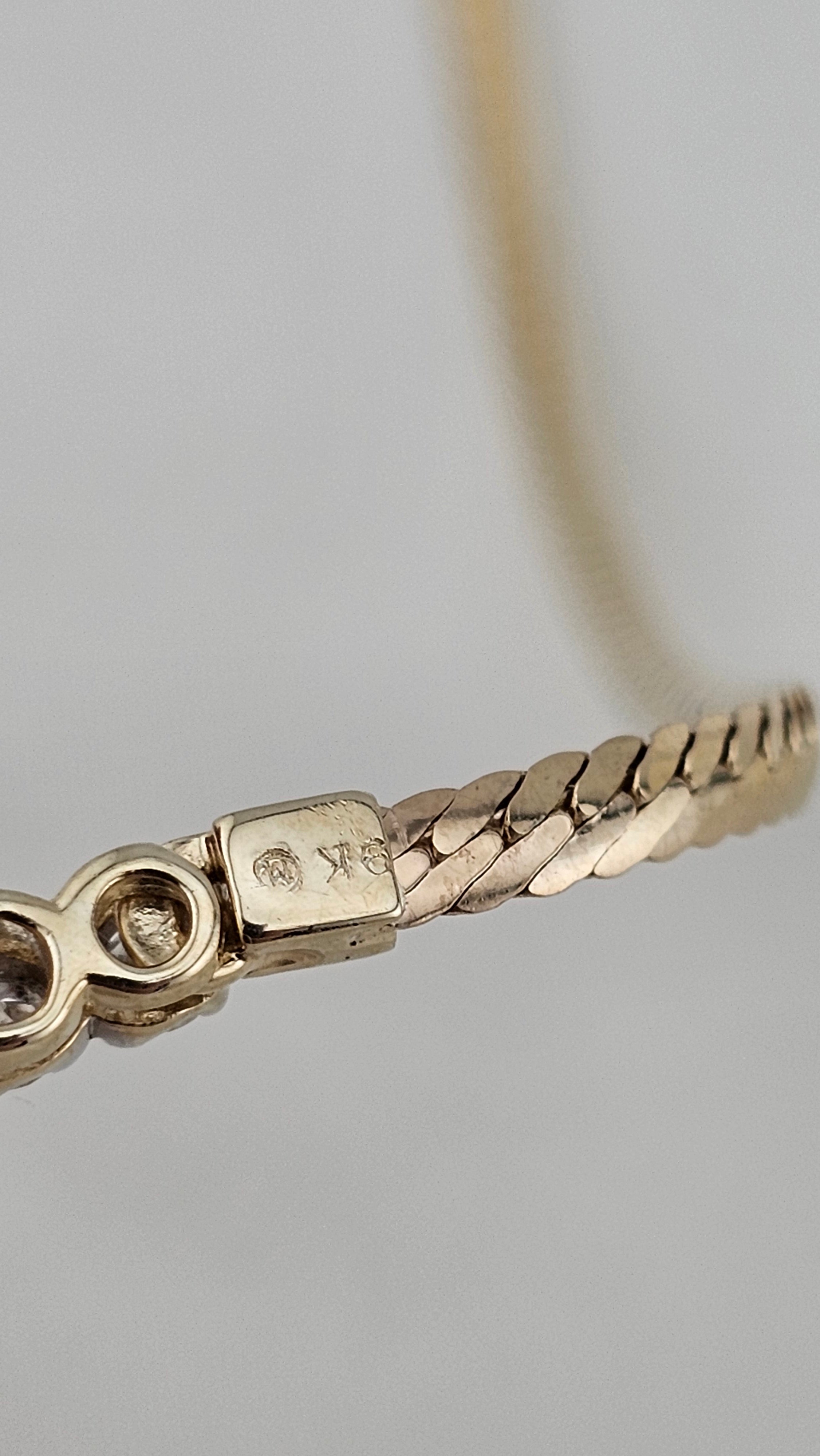 9ct Yellow Gold & 1.00ct Natural Diamond Chevron Necklace – 17.5"