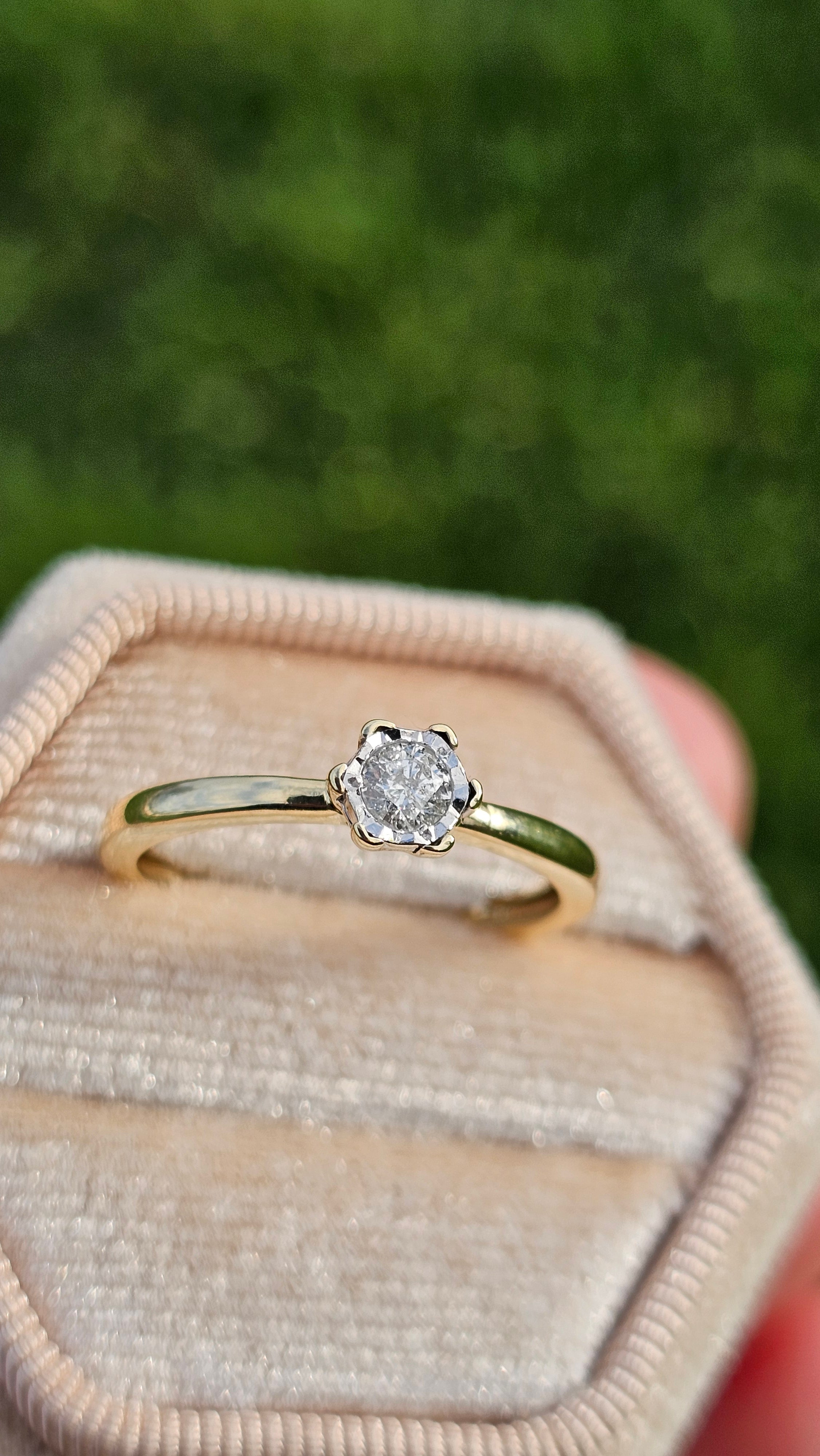 9ct Yellow Gold Natural Diamond Solitaire Ring 0.15ct Classic Illusion Setting