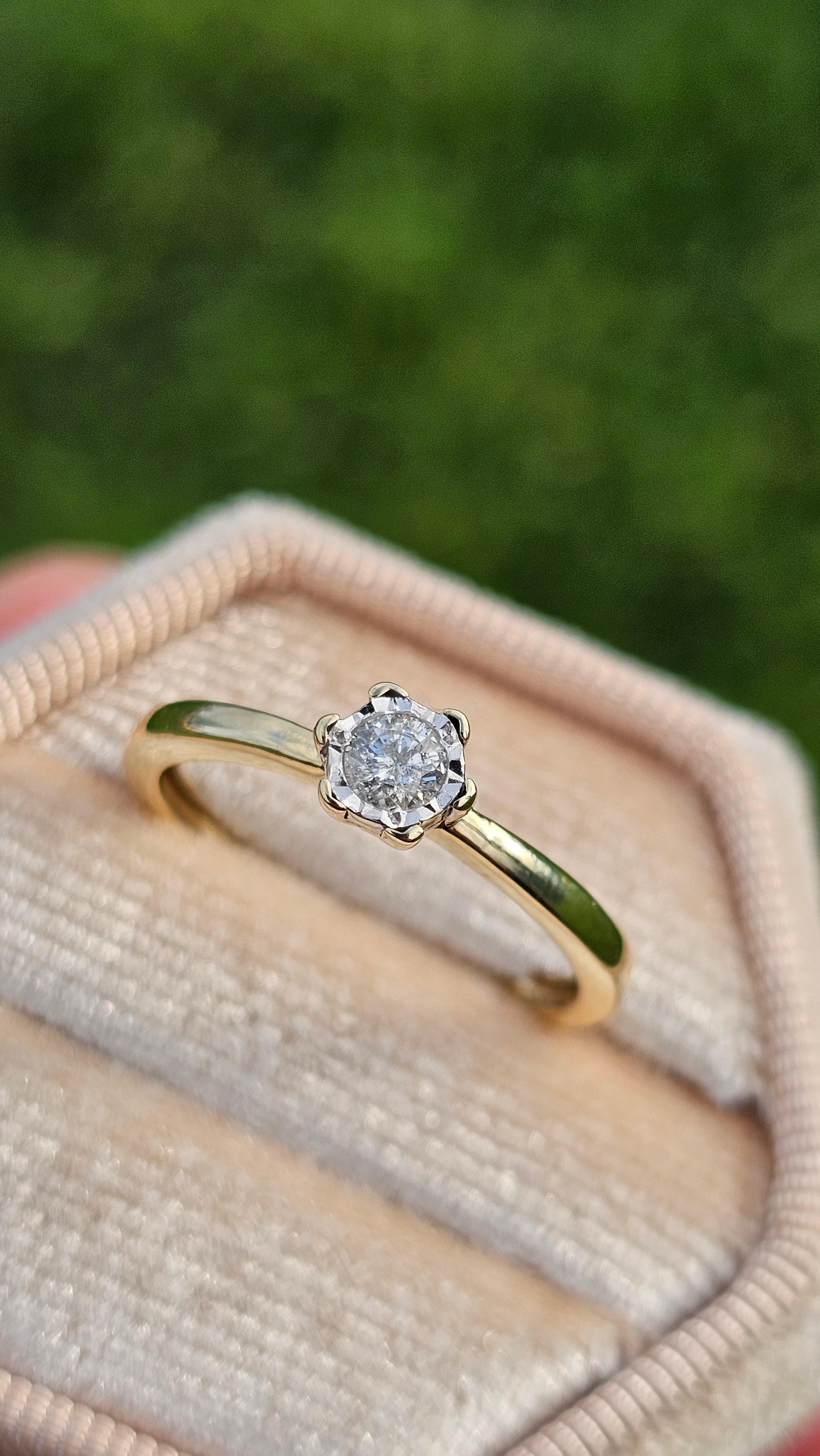 9ct Yellow Gold Natural Diamond Solitaire Ring 0.15ct Classic Illusion Setting