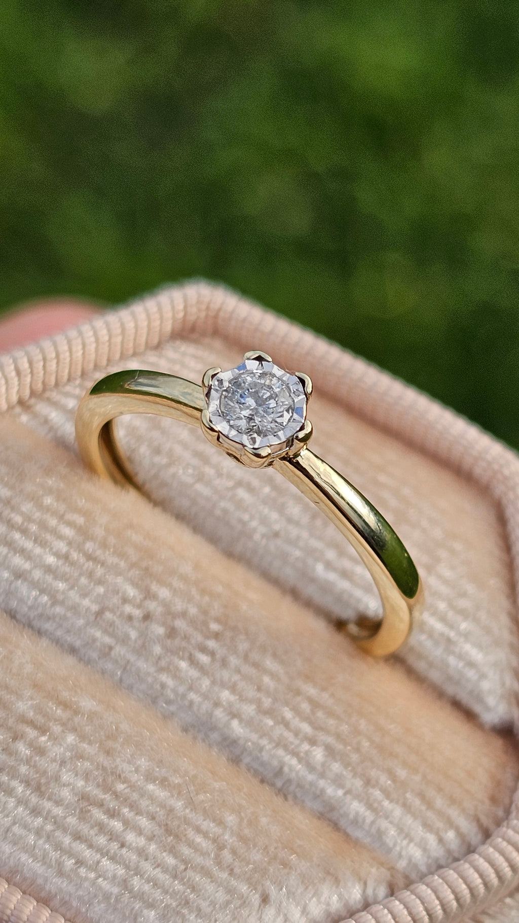 9ct Yellow Gold Natural Diamond Solitaire Ring 0.15ct Classic Illusion Setting