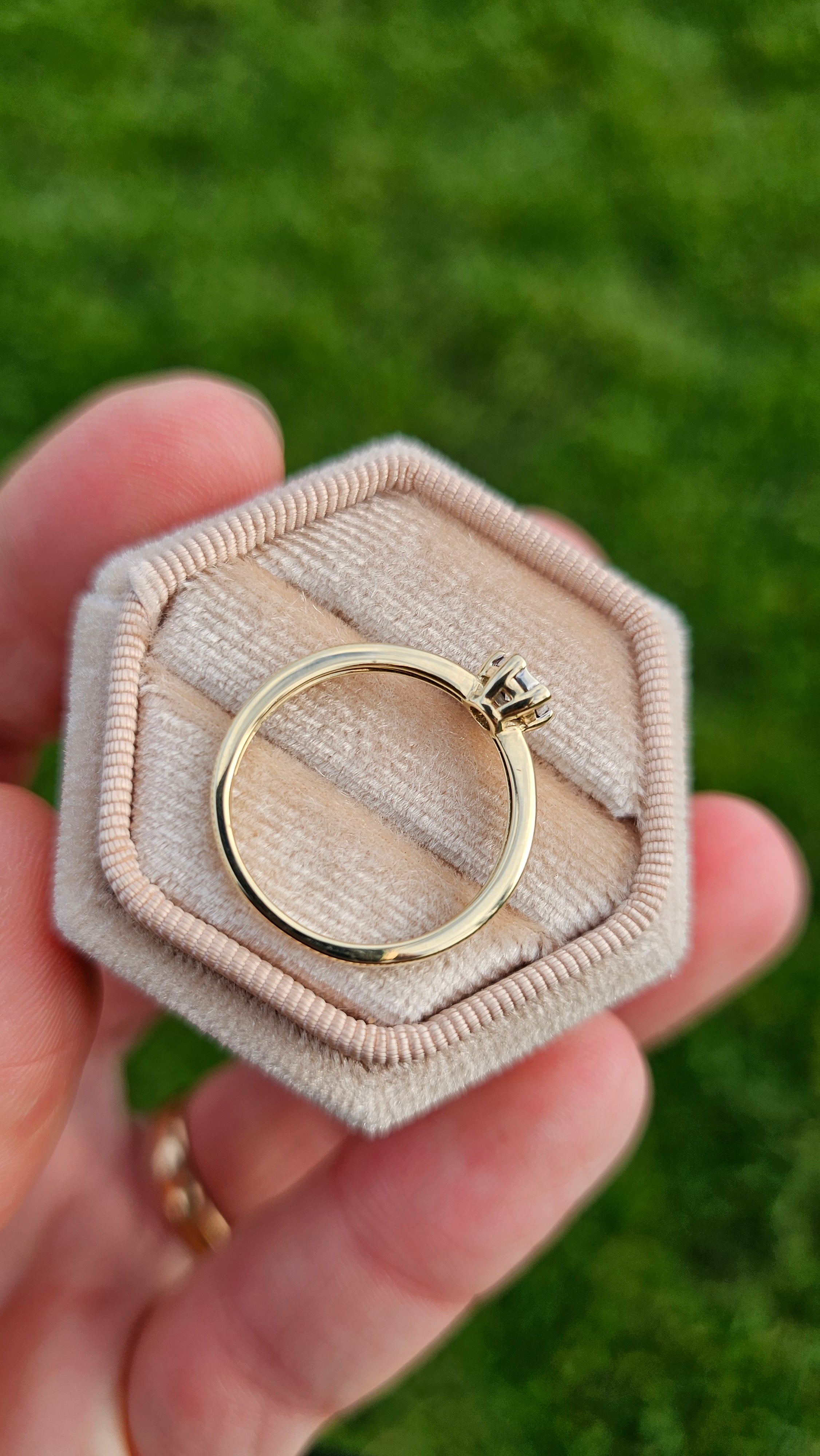 9ct Yellow Gold Natural Diamond Solitaire Ring 0.15ct Classic Illusion Setting