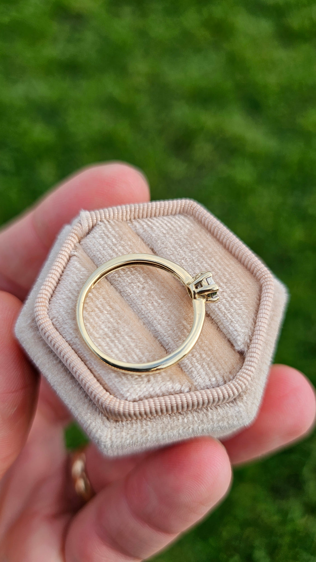 9ct Yellow Gold Natural Diamond Solitaire Ring 0.15ct Classic Illusion Setting