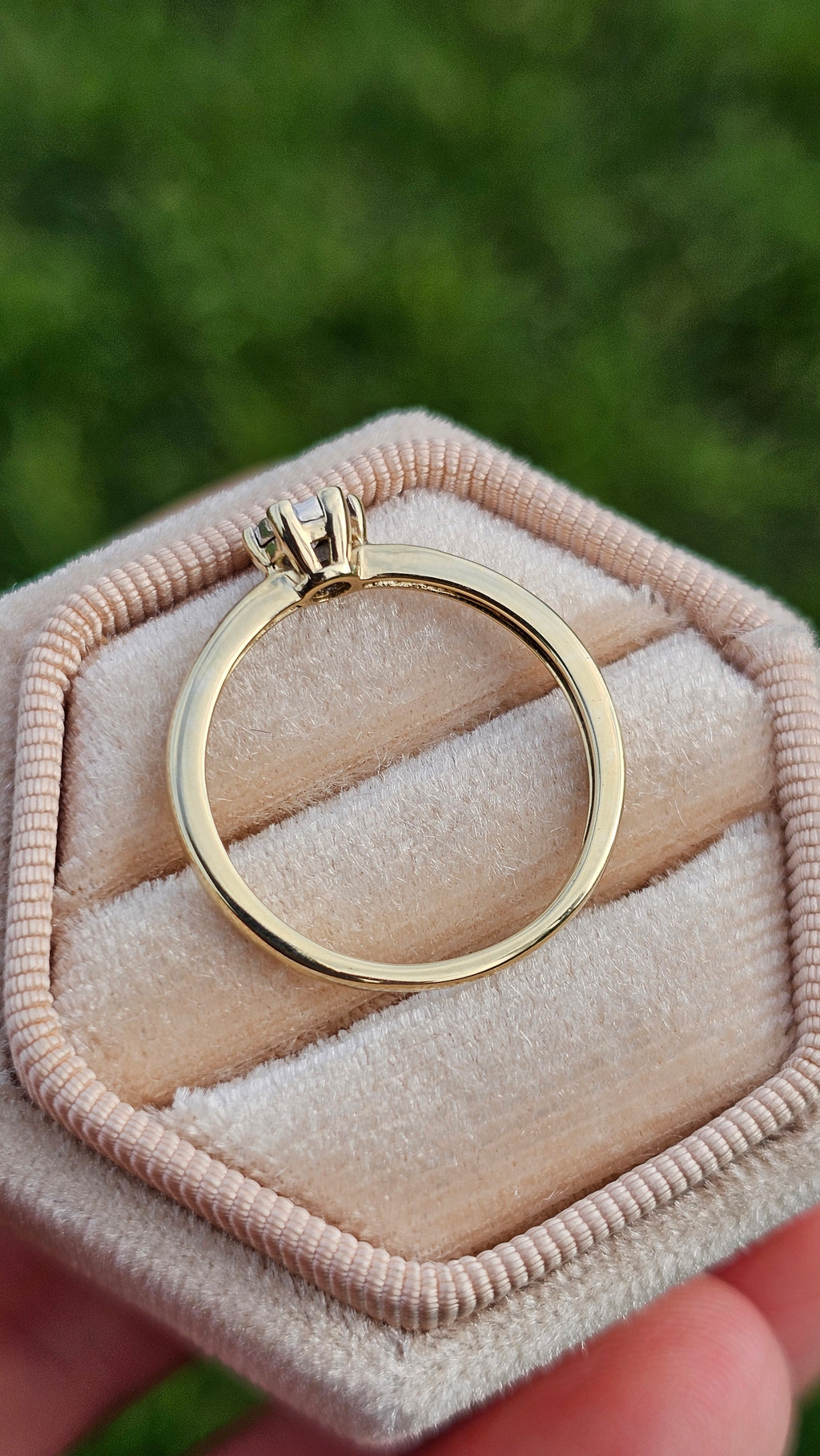 9ct Yellow Gold Natural Diamond Solitaire Ring 0.15ct Classic Illusion Setting