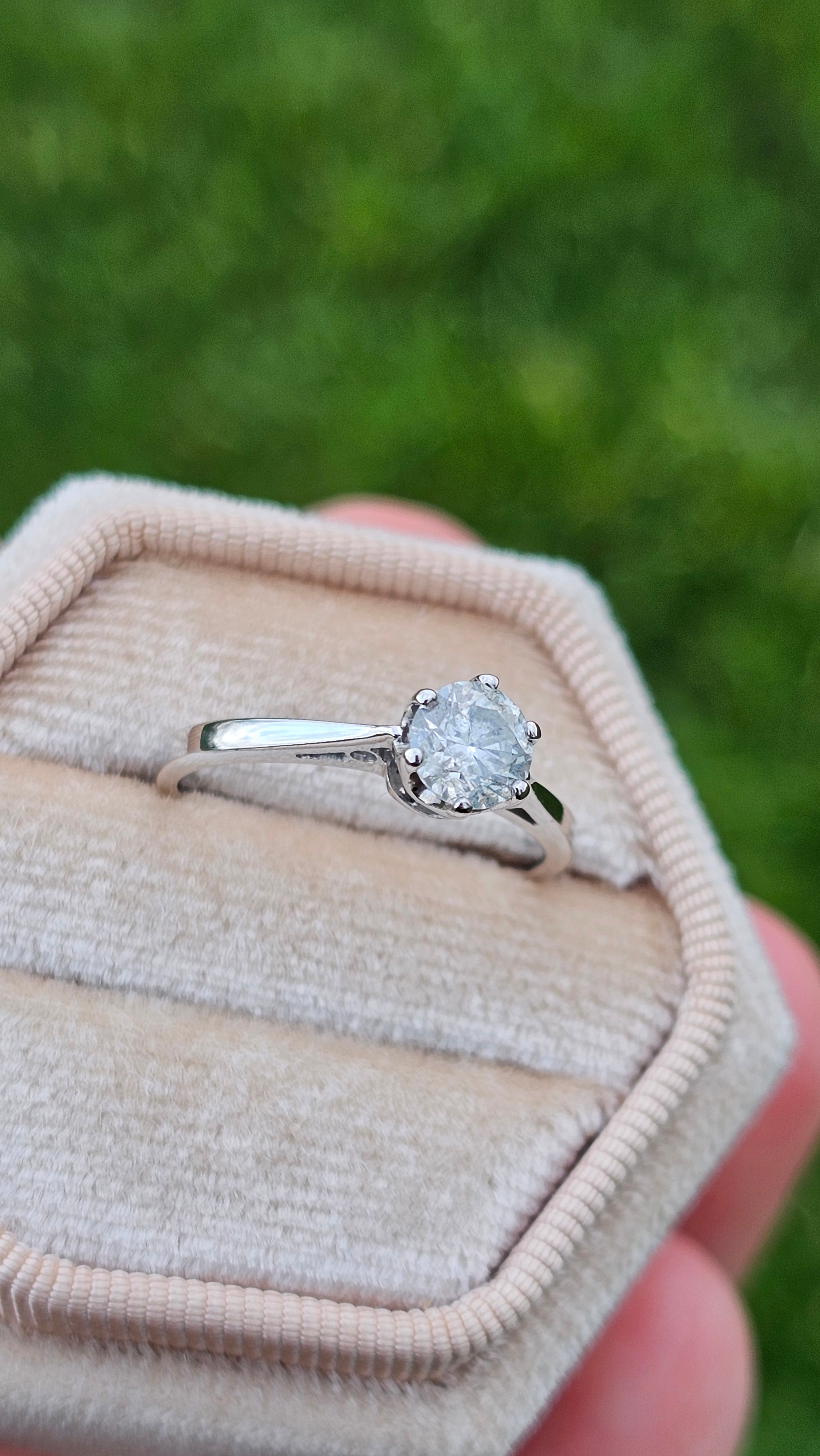 18ct White Gold 0.50ct Round Brilliant Cut Diamond Solitaire Ring – Size L