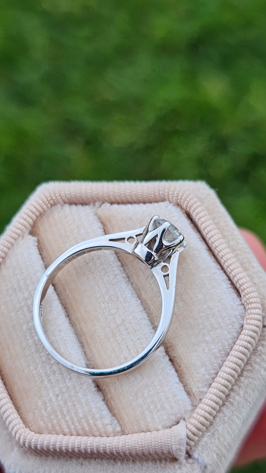 18ct White Gold 0.50ct Round Brilliant Cut Diamond Solitaire Ring – Size L