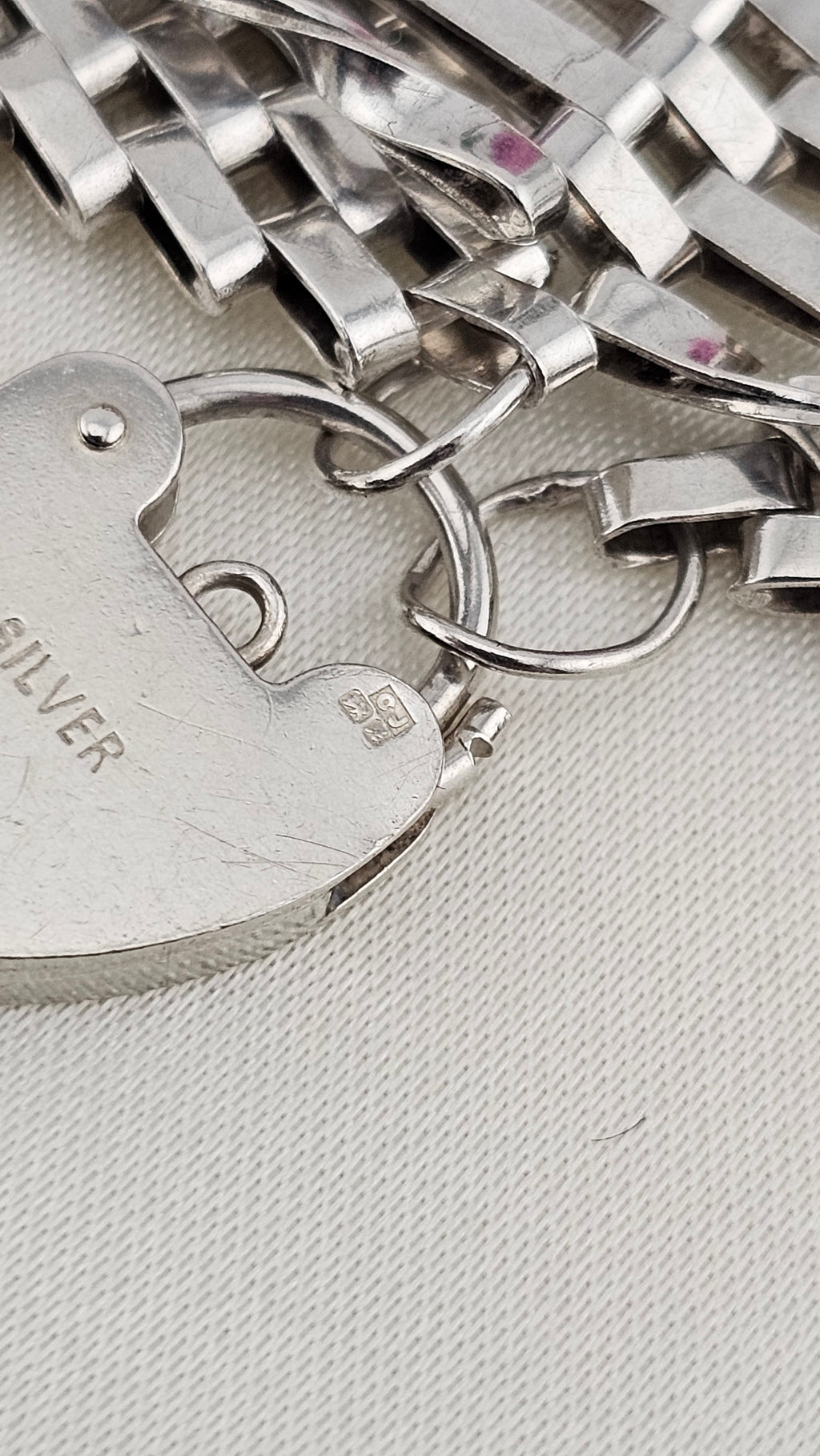Vintage 925 Sterling Silver Multi Bar Gate link bracelet with Heart Padlock Clasp , 19cm