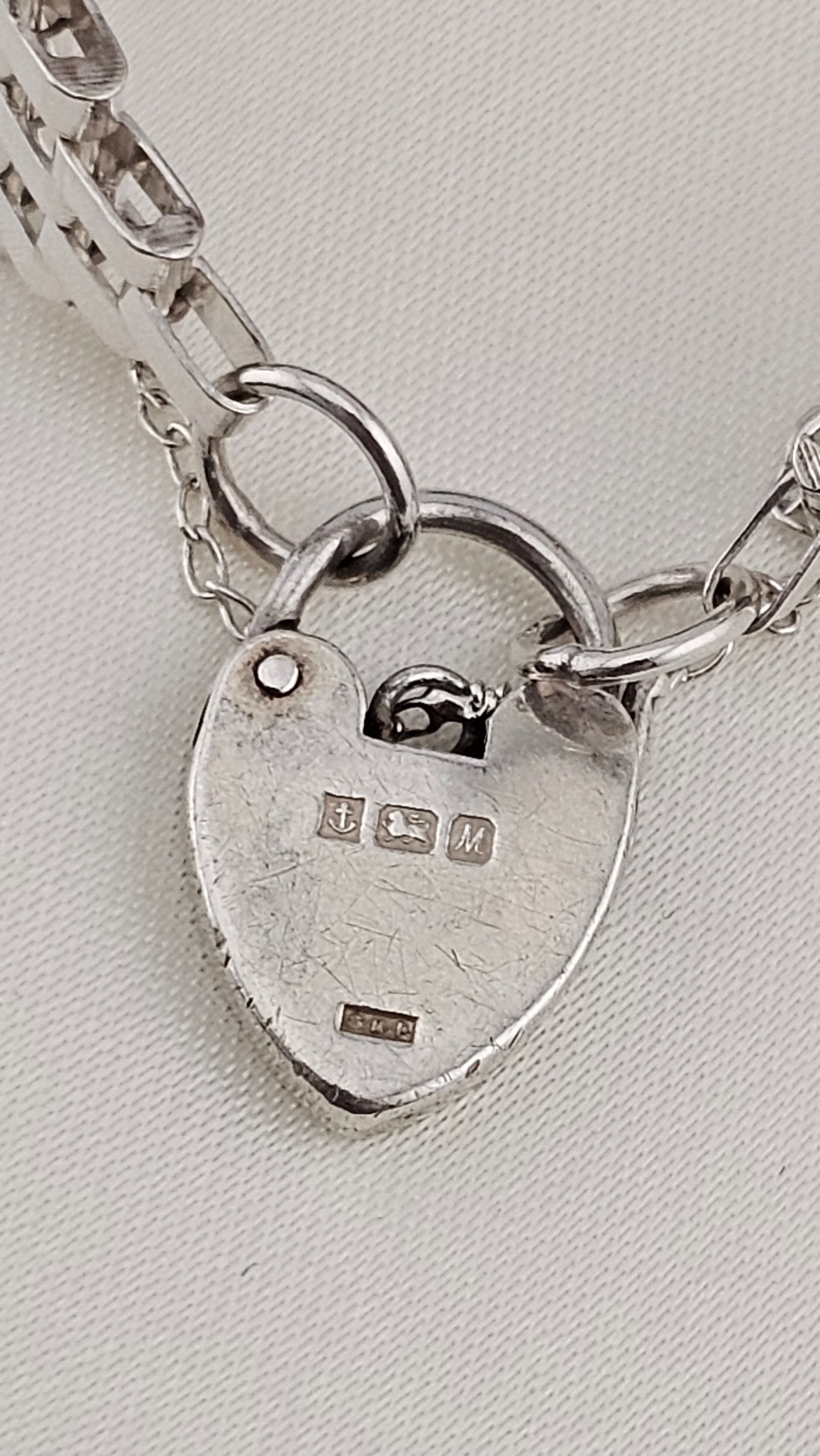 Vintage 925 Sterling Silver Gate Bracelet with Heart Padlock Clasp, 17cm