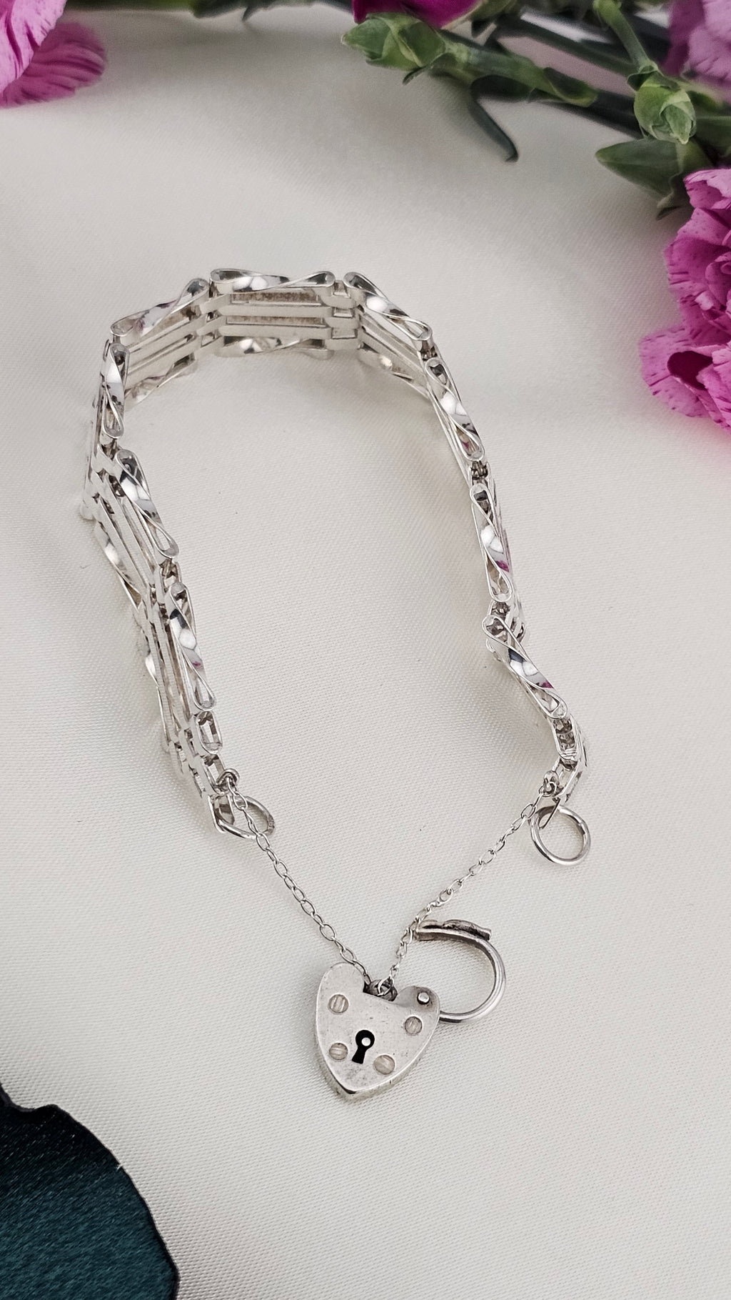 Vintage 925 Sterling Silver Gate Bracelet with Heart Padlock Clasp, 17cm