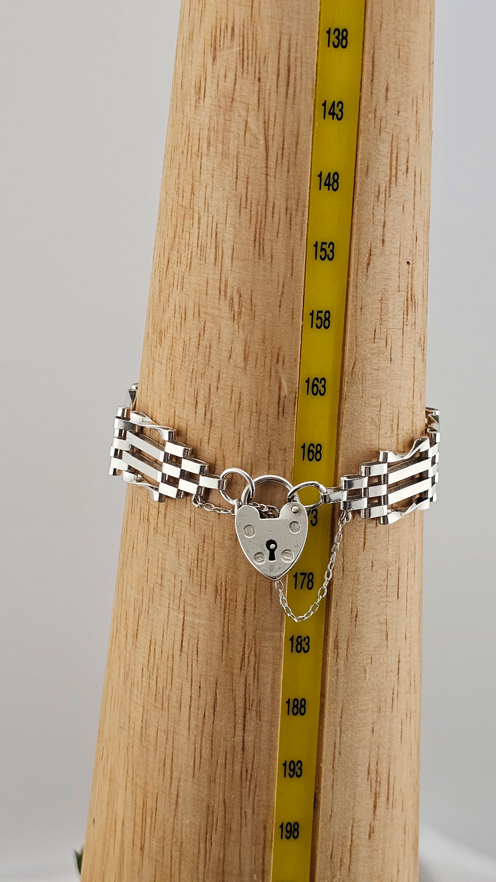 Vintage 925 Sterling Silver Gate Bracelet with Heart Padlock Clasp, 17cm