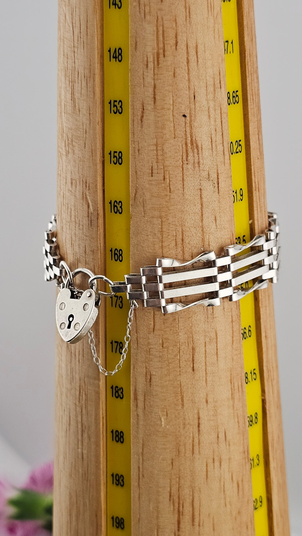 Vintage 925 Sterling Silver Gate Bracelet with Heart Padlock Clasp, 17cm