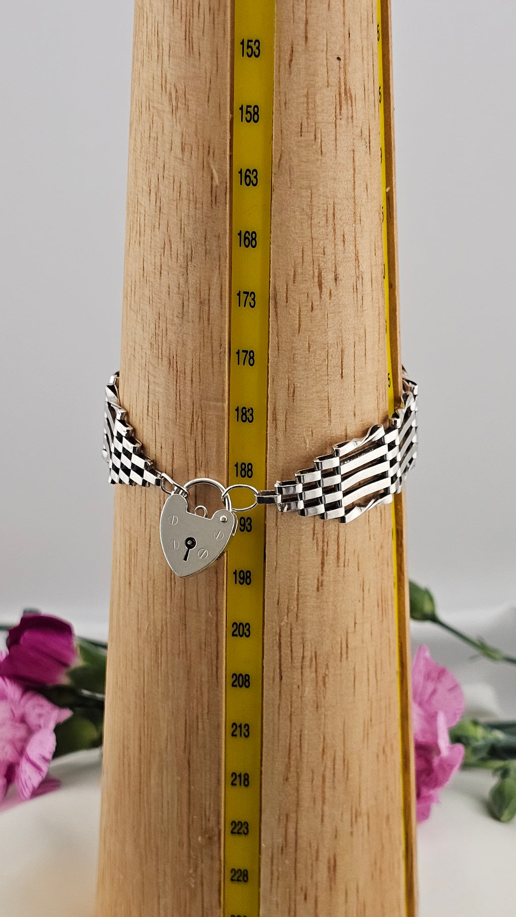 Vintage 925 Sterling Silver Multi Bar Gate link bracelet with Heart Padlock Clasp , 19cm