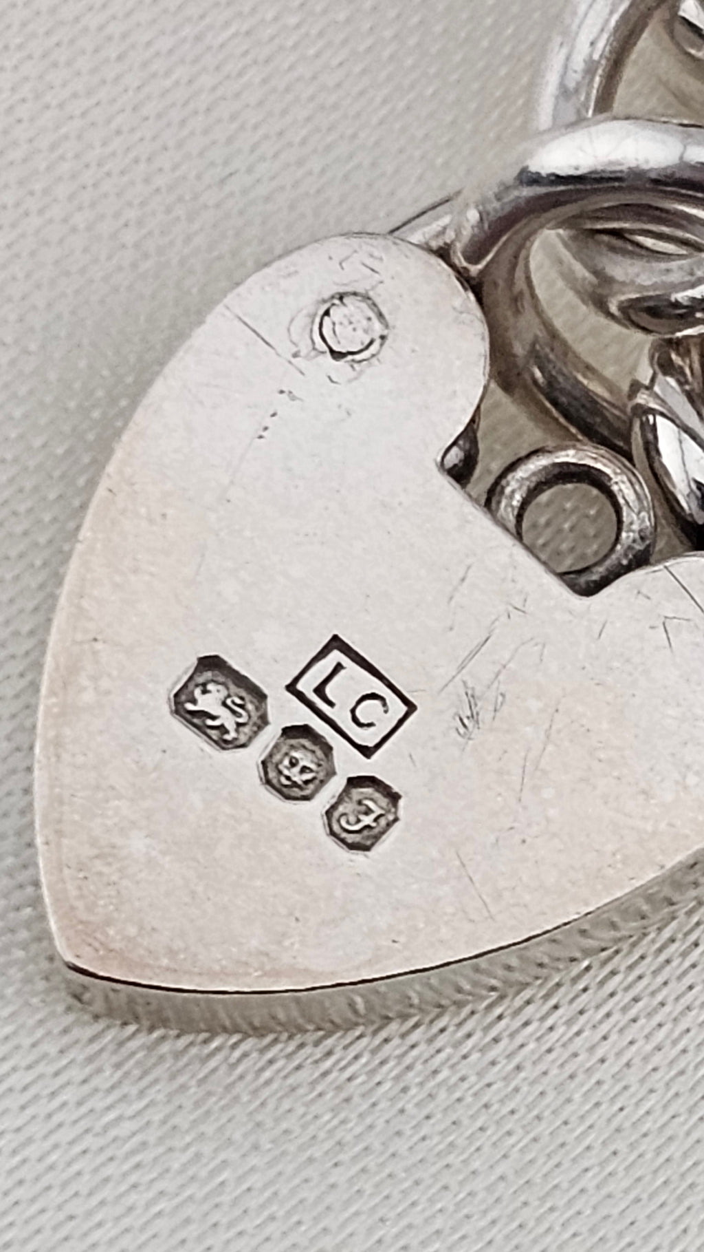 Vintage 925 Sterling Silver Heart Padlock Curb Bracelet, 17cm