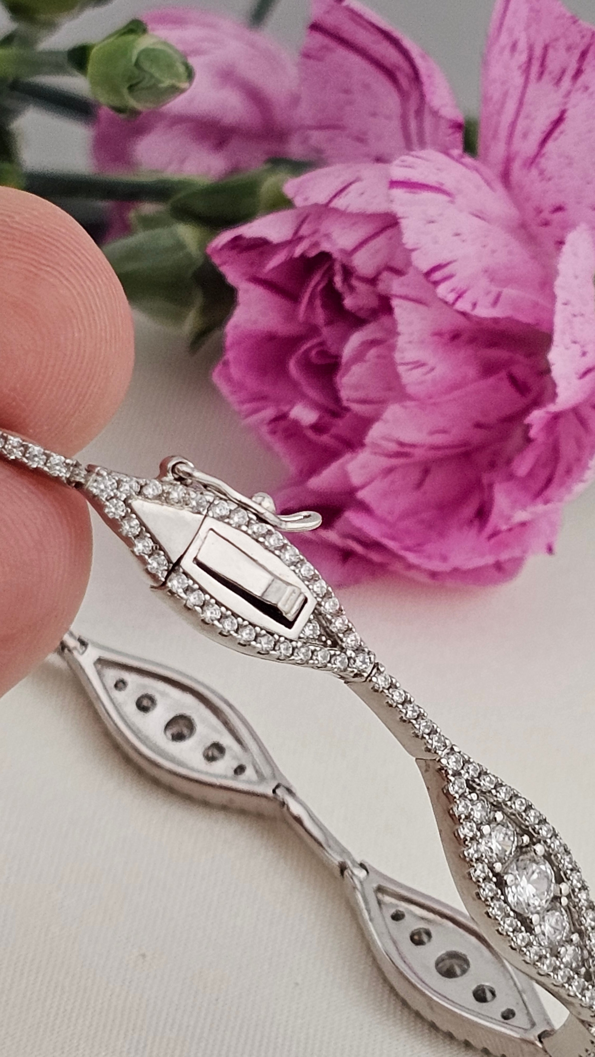 925 Sterling Silver Sparkle Link Bracelet set with CZ , 18 cm