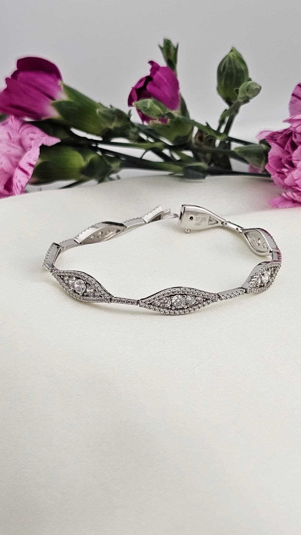925 Sterling Silver Sparkle Link Bracelet set with CZ , 18 cm