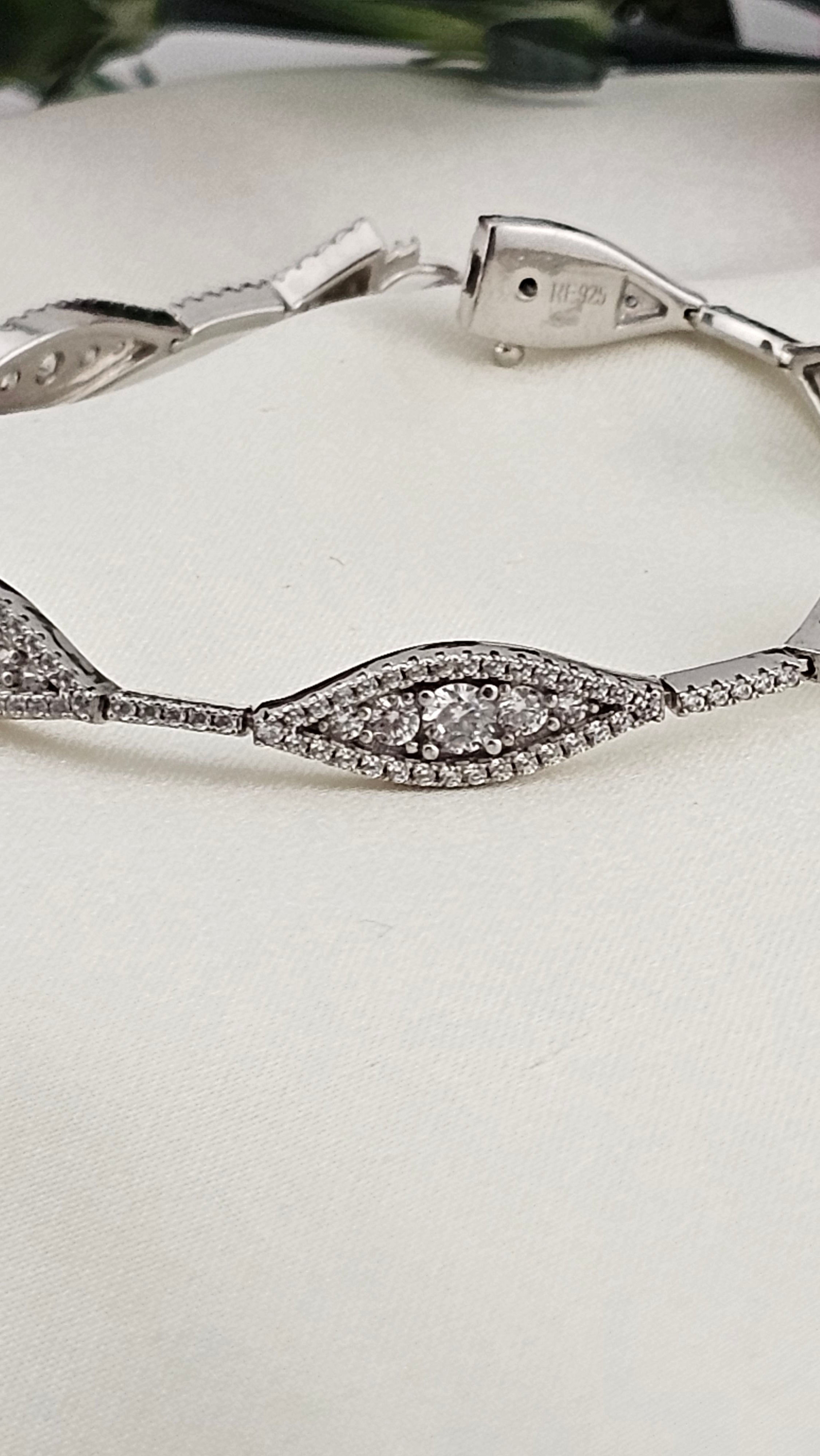 925 Sterling Silver Sparkle Link Bracelet set with CZ , 18 cm