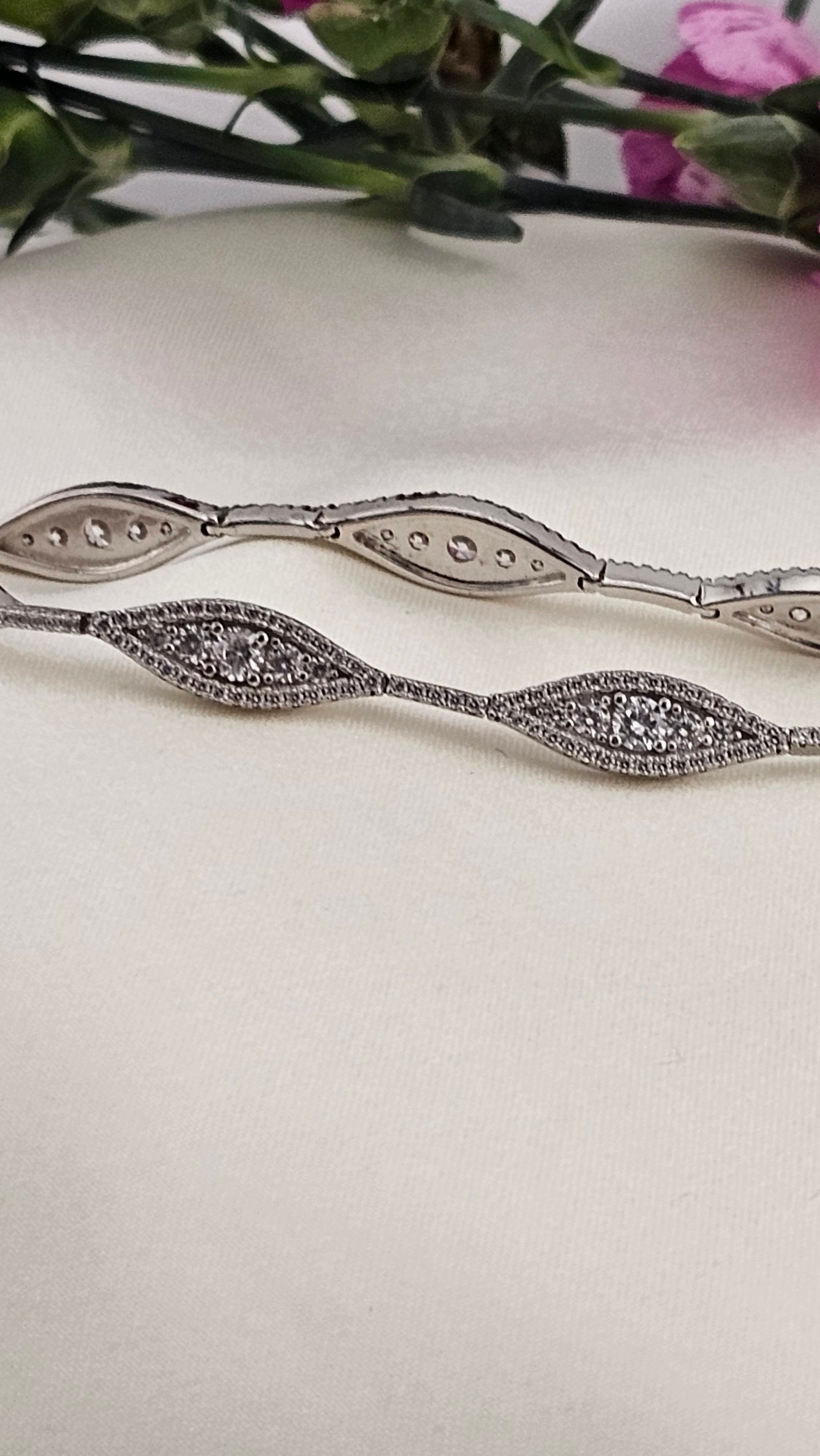 925 Sterling Silver Sparkle Link Bracelet set with CZ , 18 cm