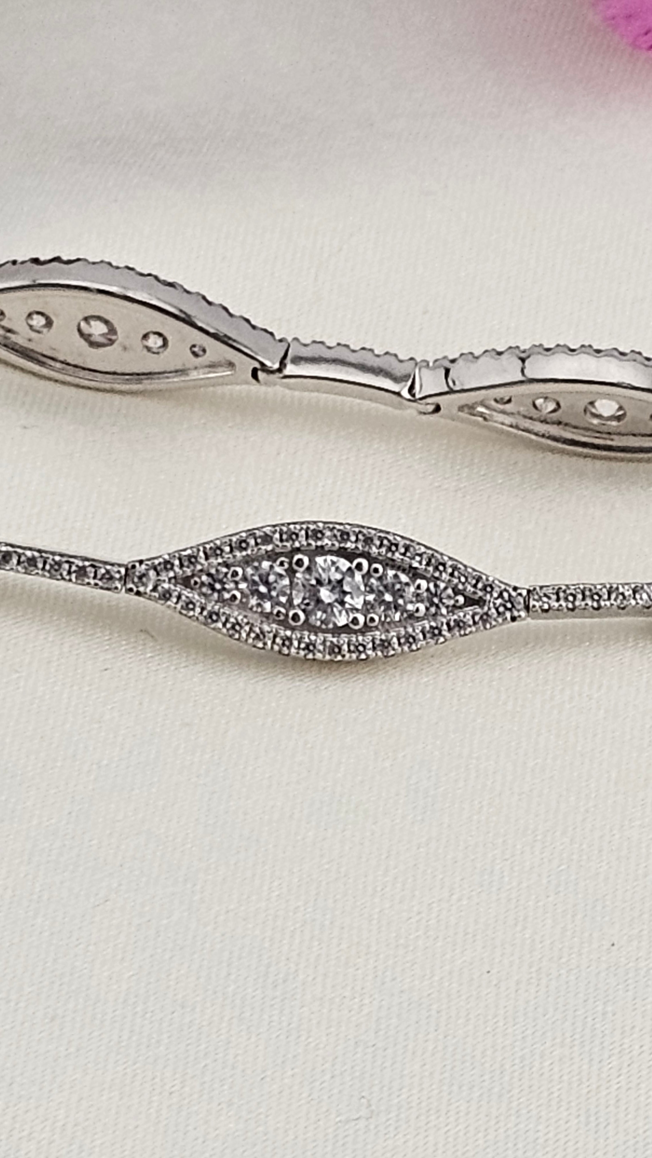 925 Sterling Silver Sparkle Link Bracelet set with CZ , 18 cm
