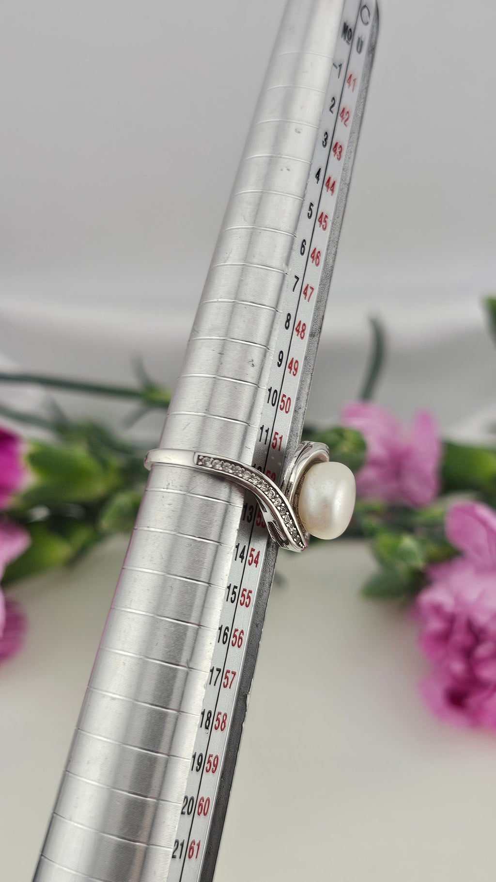 925 Sterling Silver Pearl and Diamonique Cubic Zirconia ring , size L 1/2
