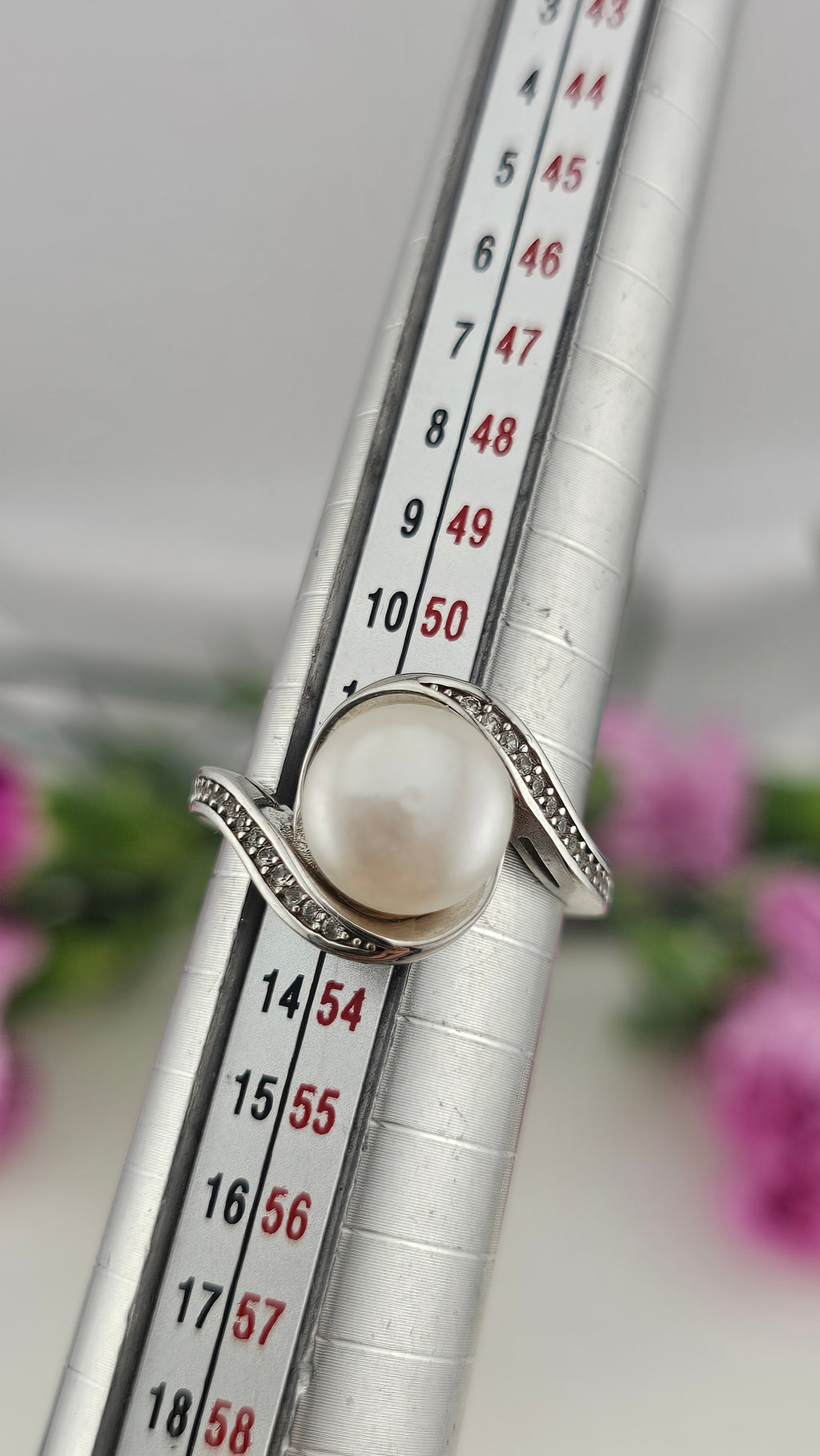 925 Sterling Silver Pearl and Diamonique Cubic Zirconia ring , size L 1/2