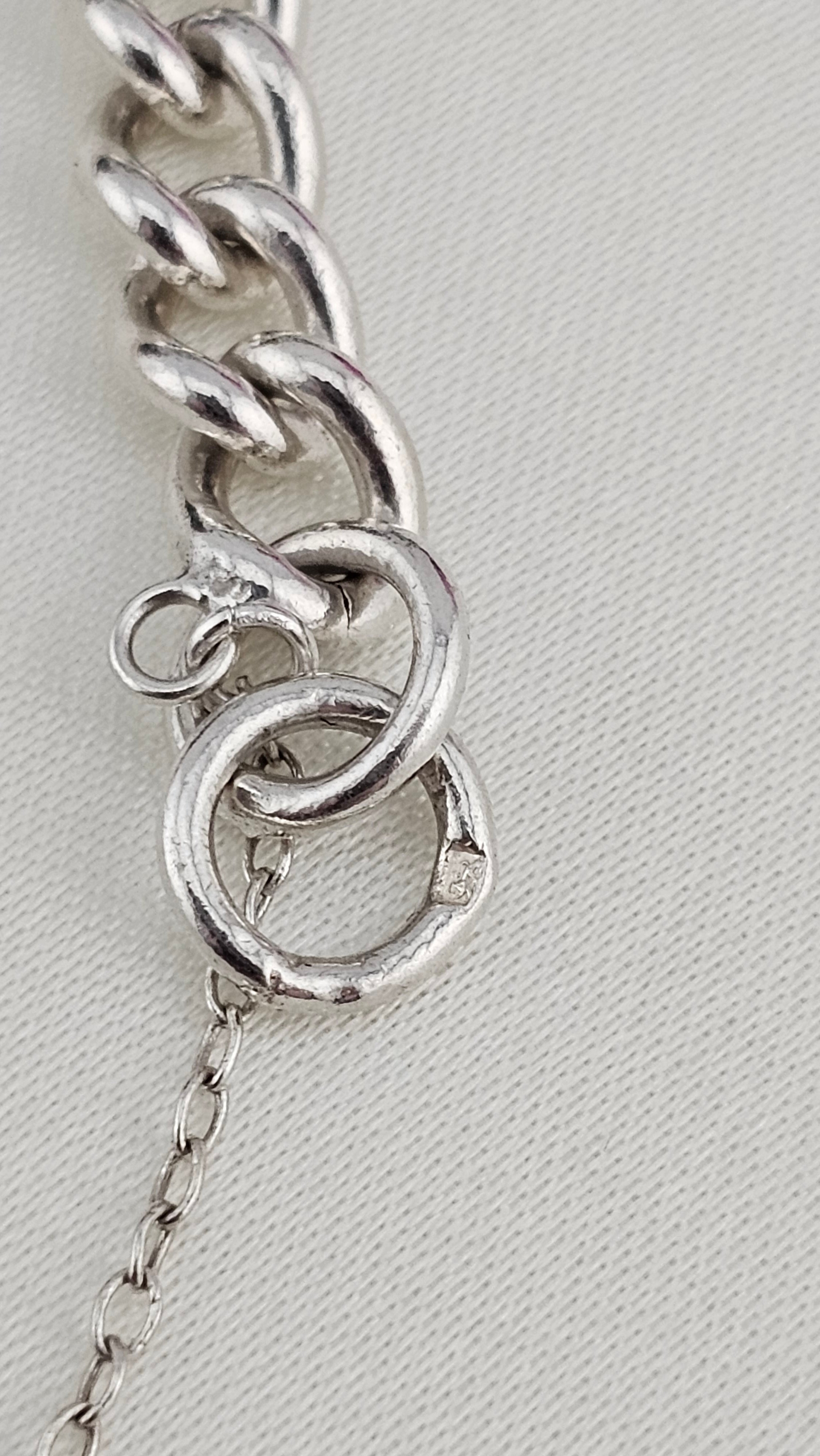 Vintage 925 Sterling Silver curb link hear padlock Bracelet 17cm