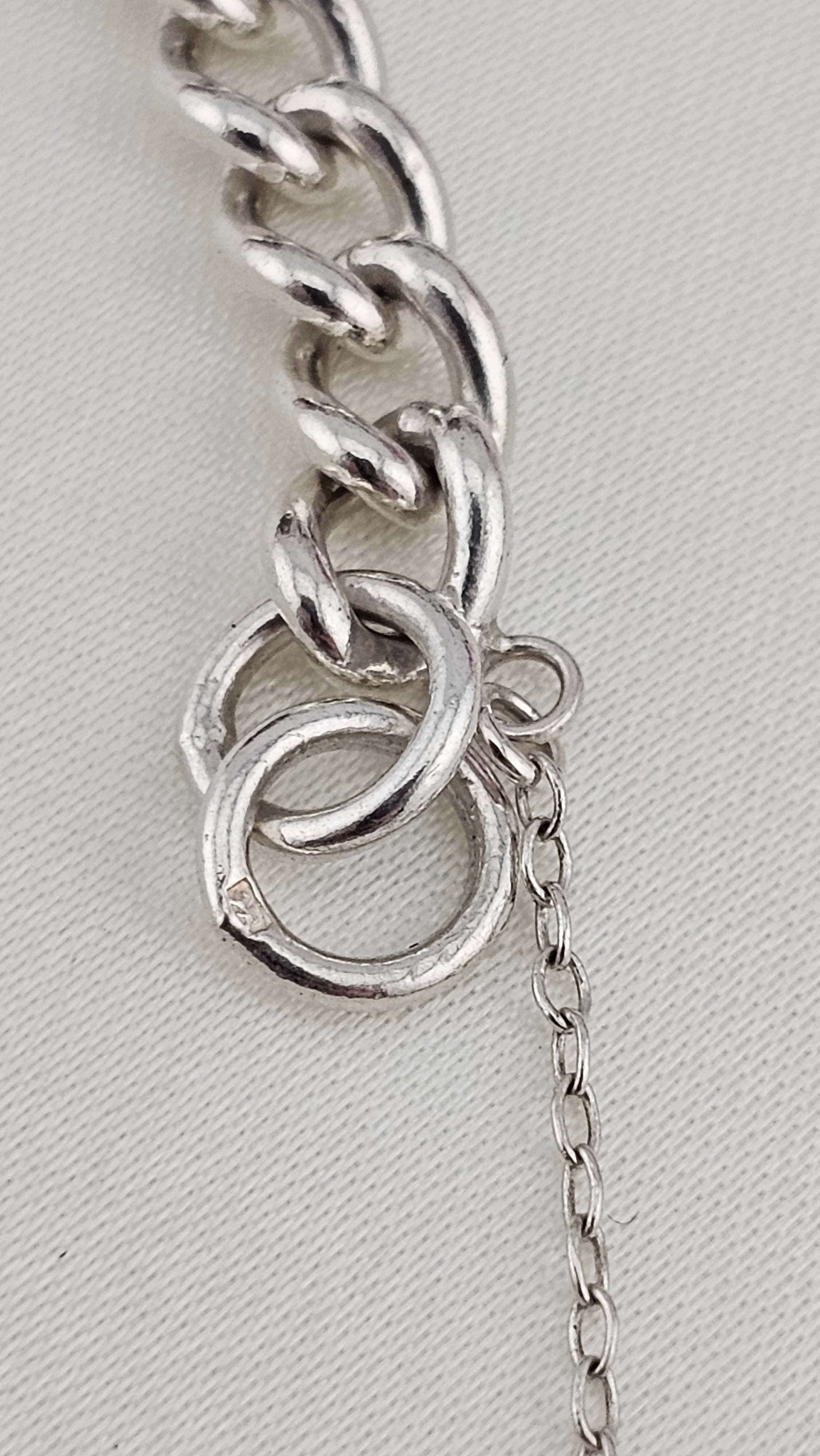 Vintage 925 Sterling Silver curb link hear padlock Bracelet 17cm
