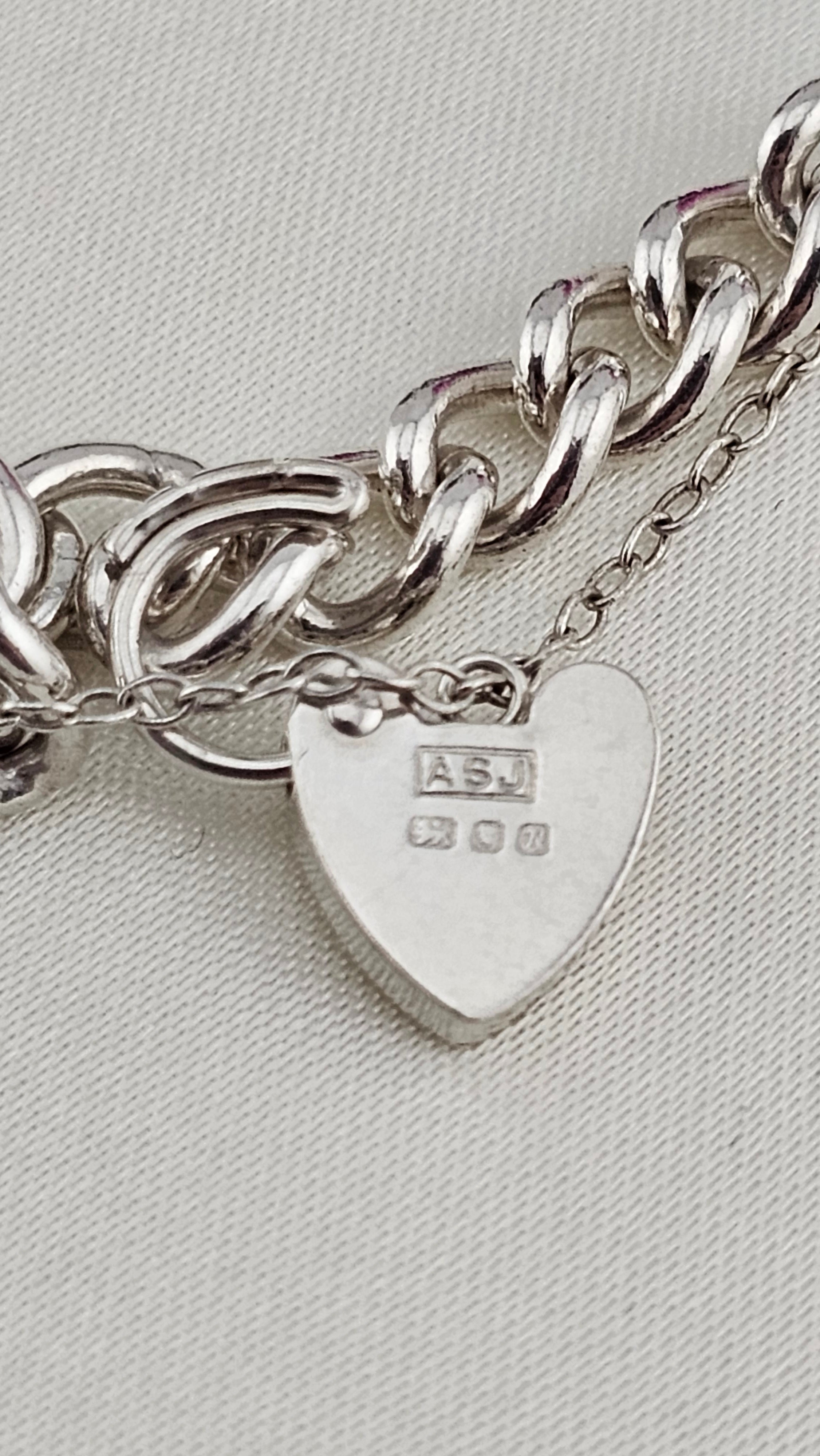 Vintage 925 Sterling Silver curb link hear padlock Bracelet 17cm