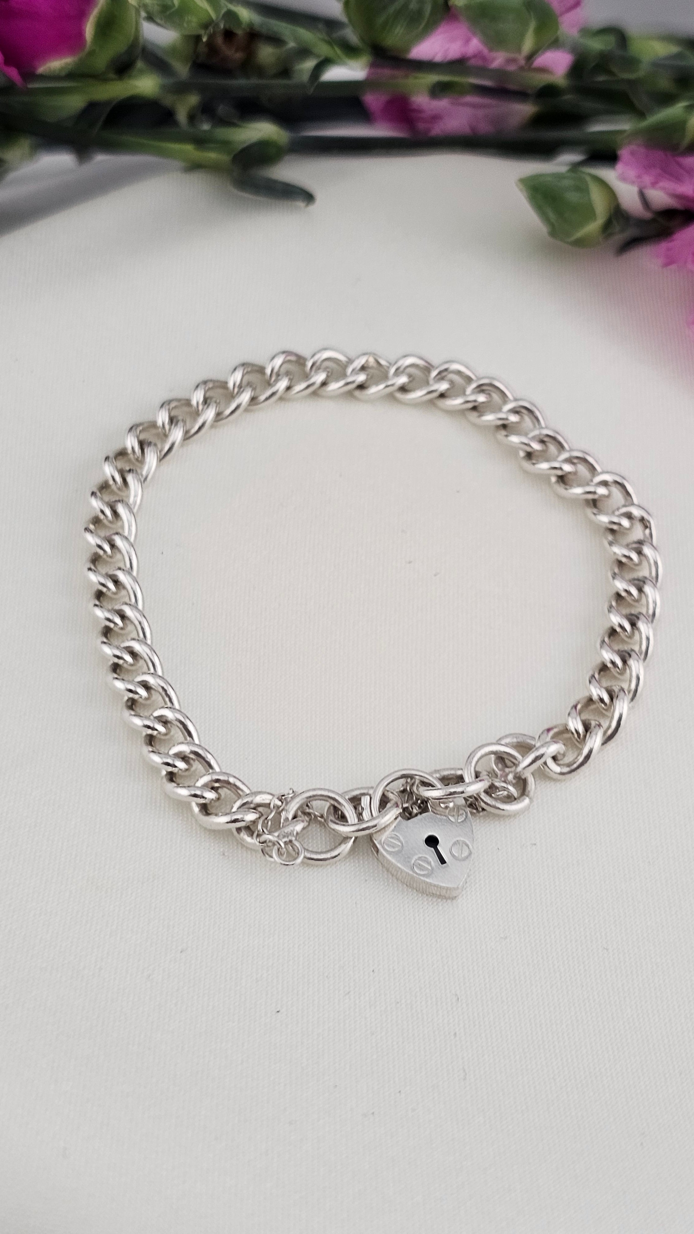 Vintage 925 Sterling Silver curb link hear padlock Bracelet 17cm