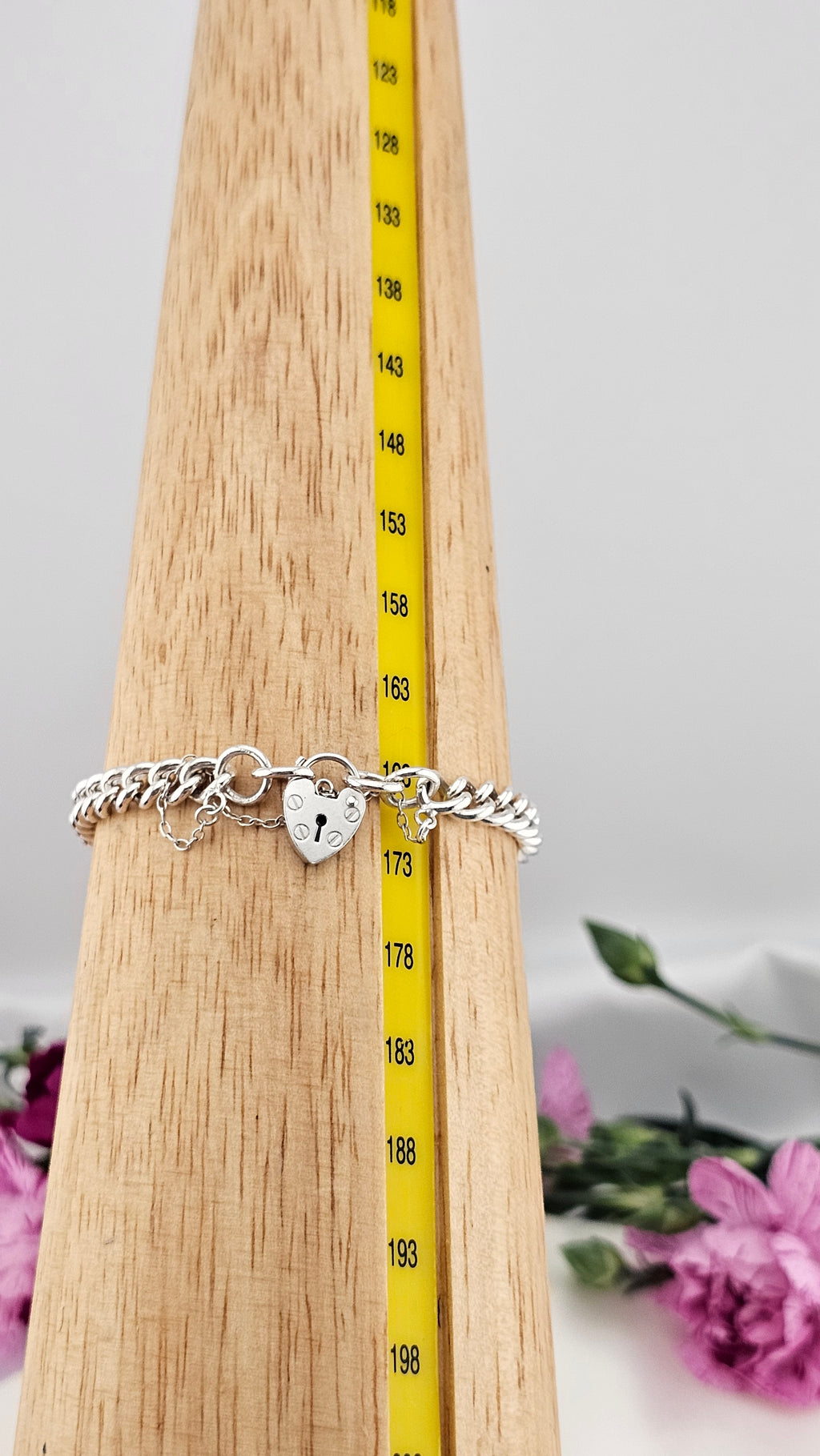 Vintage 925 Sterling Silver curb link hear padlock Bracelet 17cm