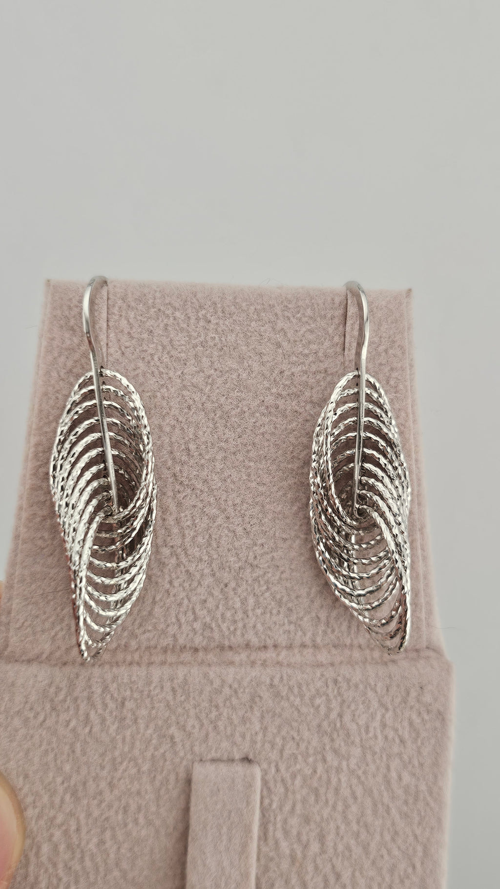 925 Sterling Silver Interlocked Oval Diamond Cut Dangle earrings
