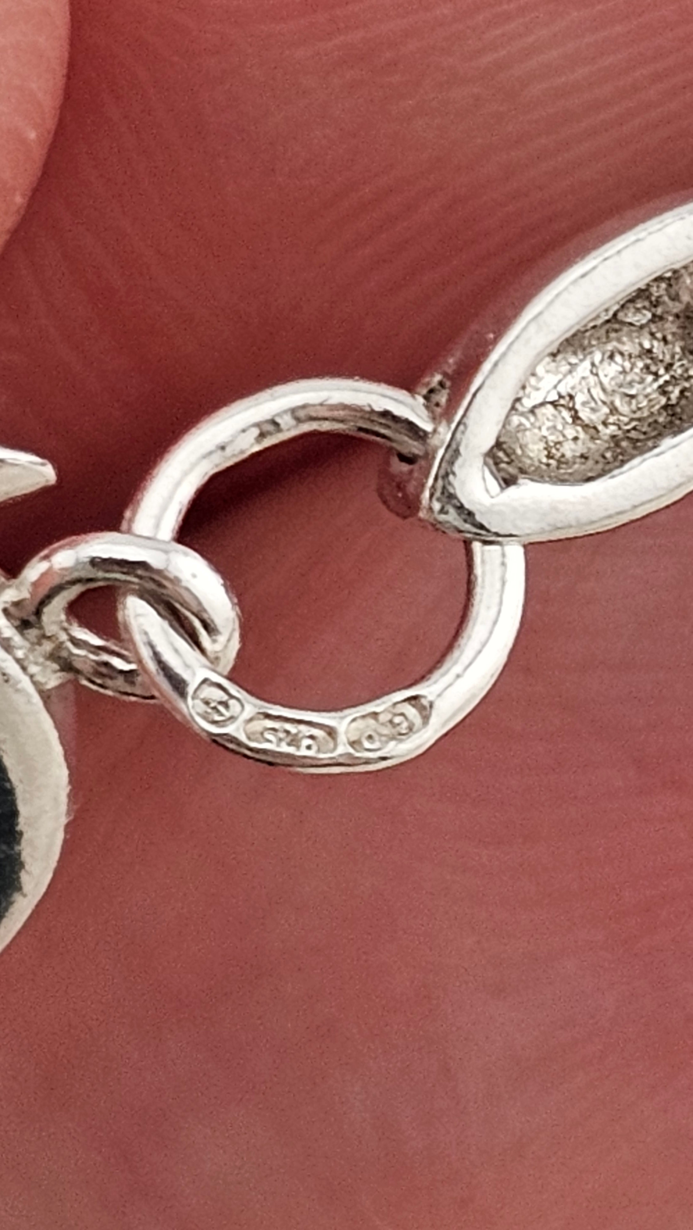 925 Sterling Silver Toggle clasp Bracelet set with White Mixed cut Topaz , 17cm