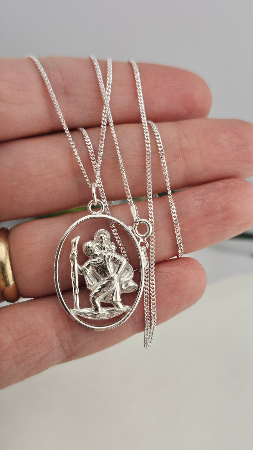 Vintage 925 Sterling Silver Cut-Out St Christopher Pendant on 22" chain