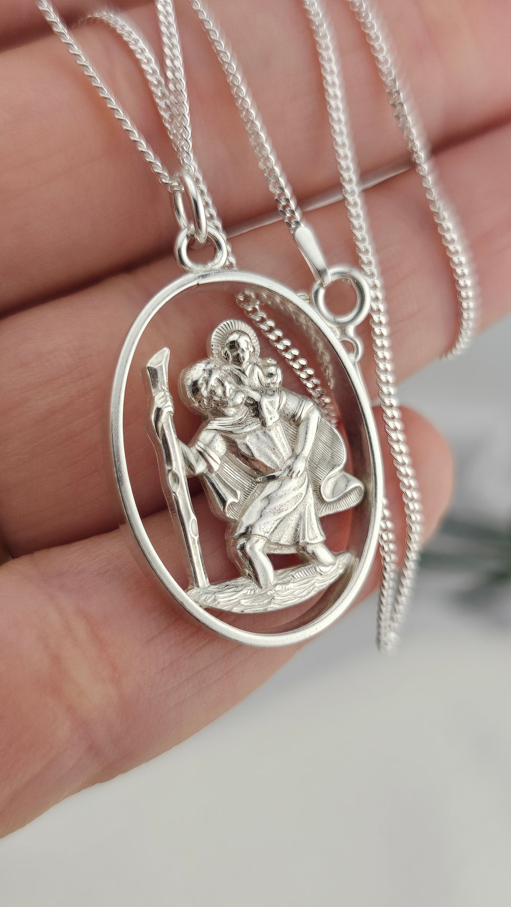 Vintage 925 Sterling Silver Cut-Out St Christopher Pendant on 22" chain