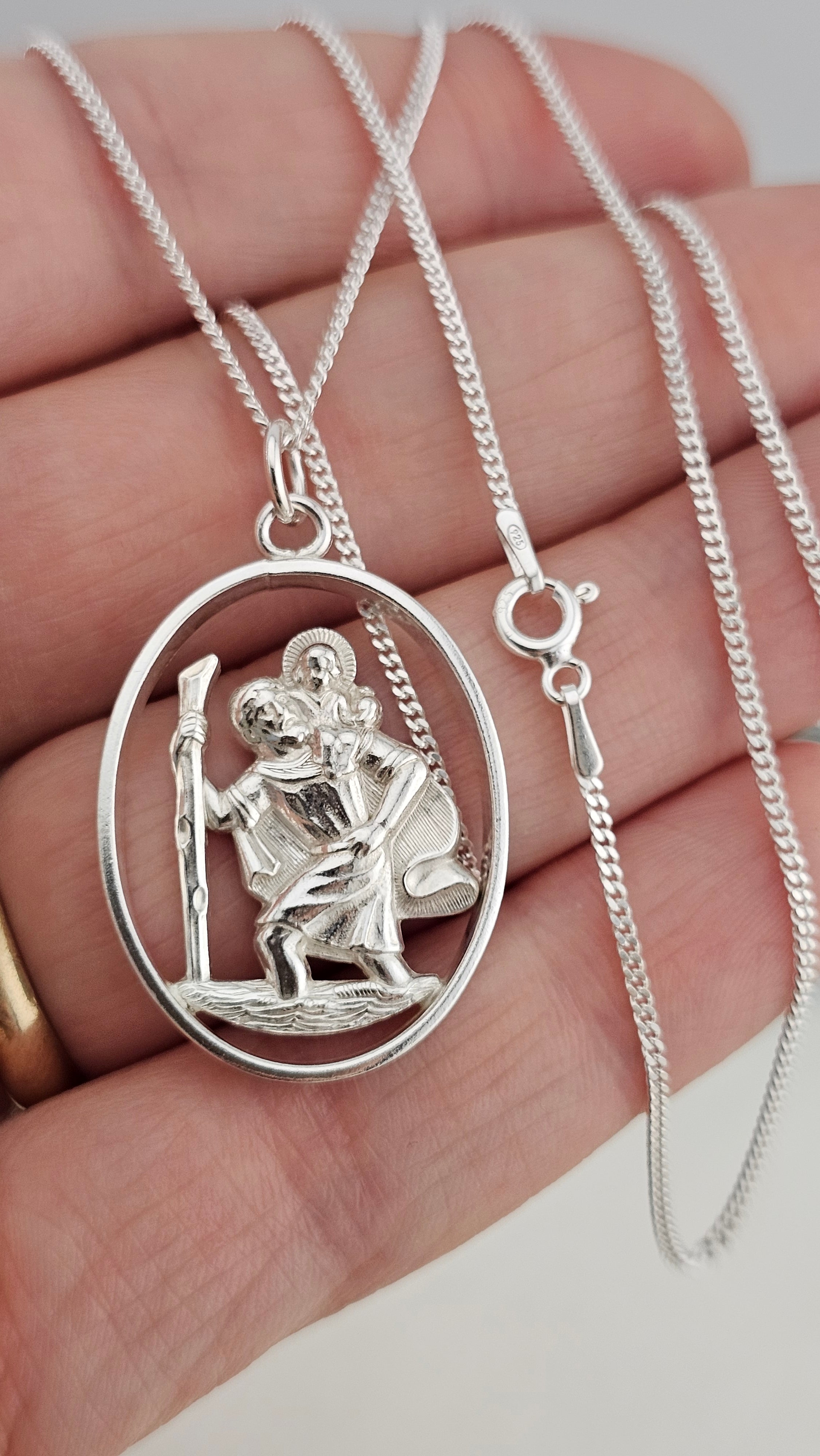 Vintage 925 Sterling Silver Cut-Out St Christopher Pendant on 22" chain