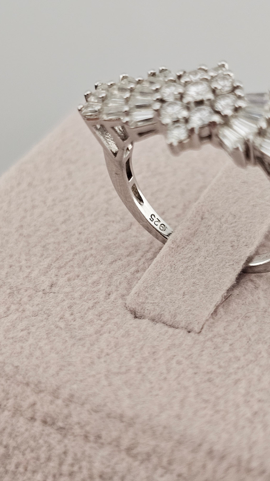 Moissanite Ballerina Ring in Platinum Plated Sterling Silver 1.09 Ct, size L 1/2
