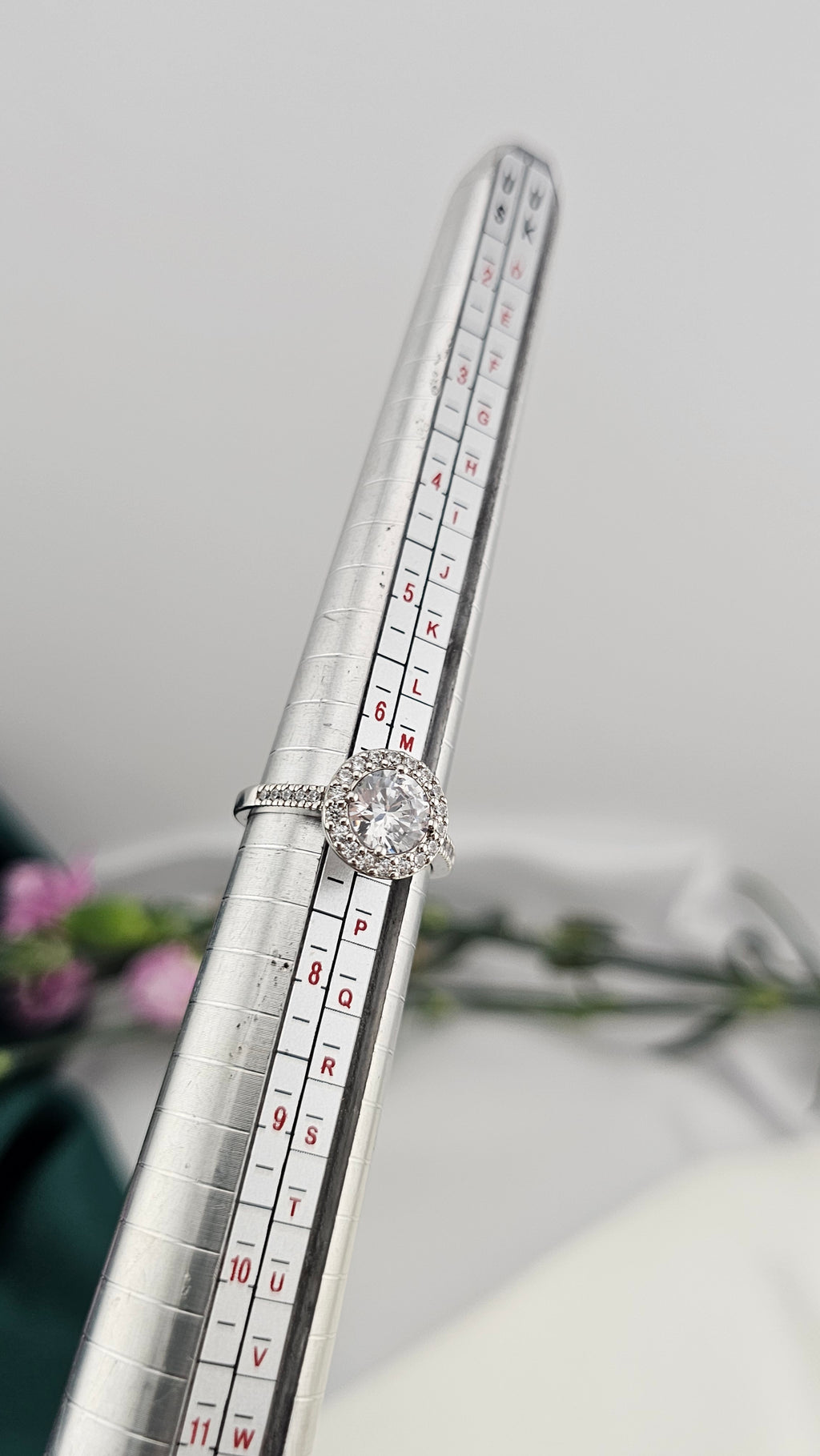 925 Sterling Silver Cubic Zirconia Round Halo Ring , size N