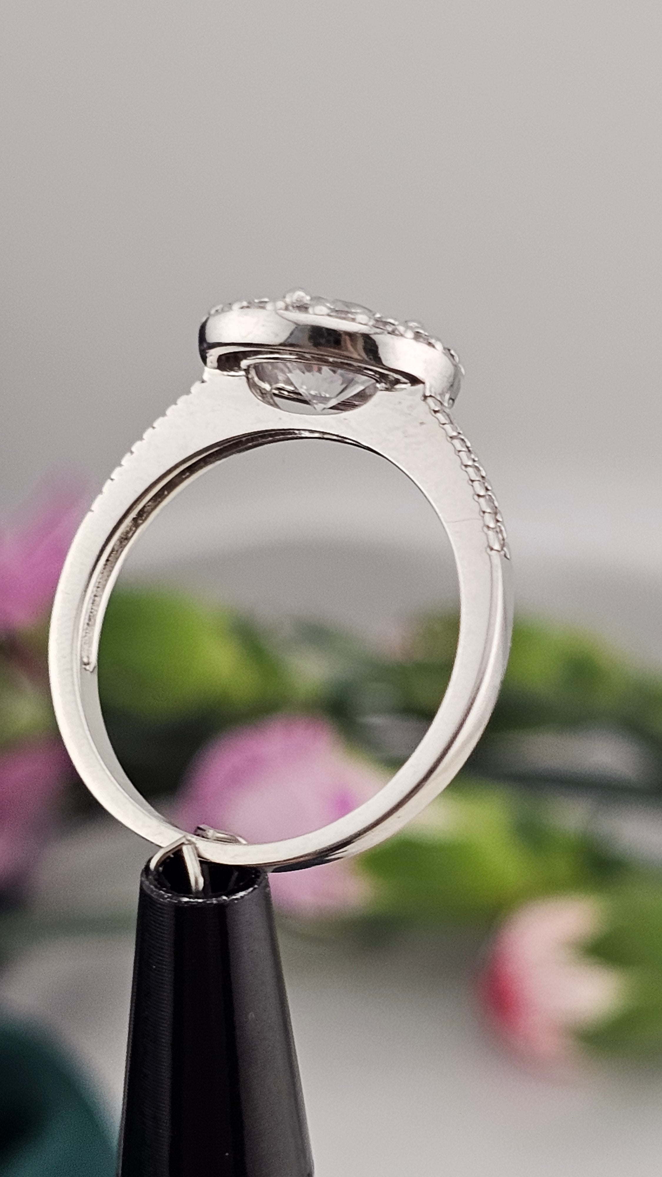925 Sterling Silver Cubic Zirconia Round Halo Ring , size N